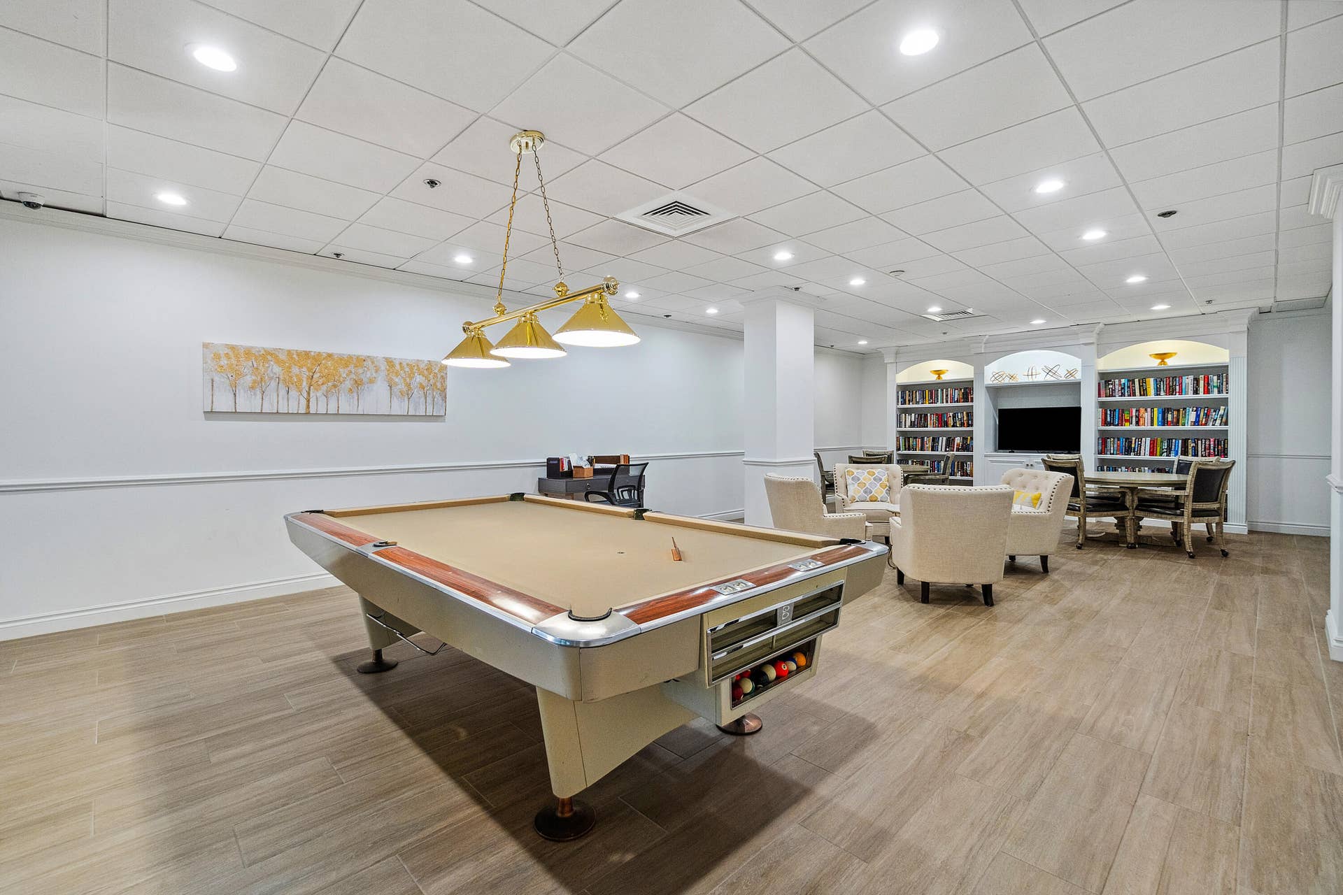 5380 N Ocean Drive N, #5g, Riviera Beach, FL 33404 Game Room