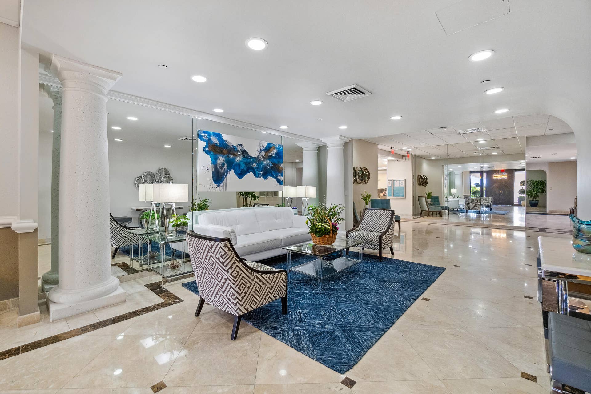 5380 N Ocean Drive N, #5g, Riviera Beach, FL 33404 Lobby