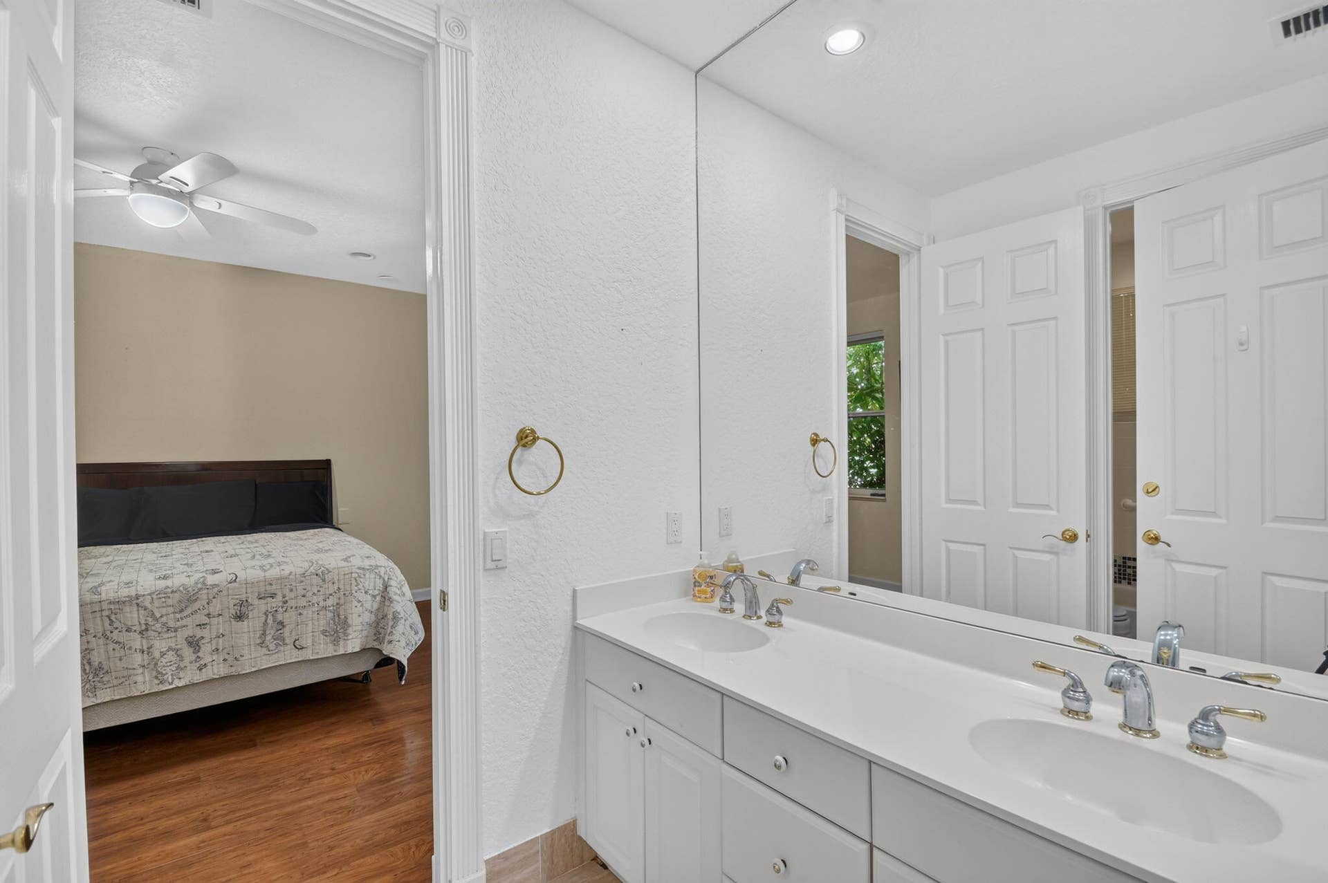 4936 Exeter Estate Lane, Lake Worth, FL 33449 3rd Full Jack & Jill Bathroom