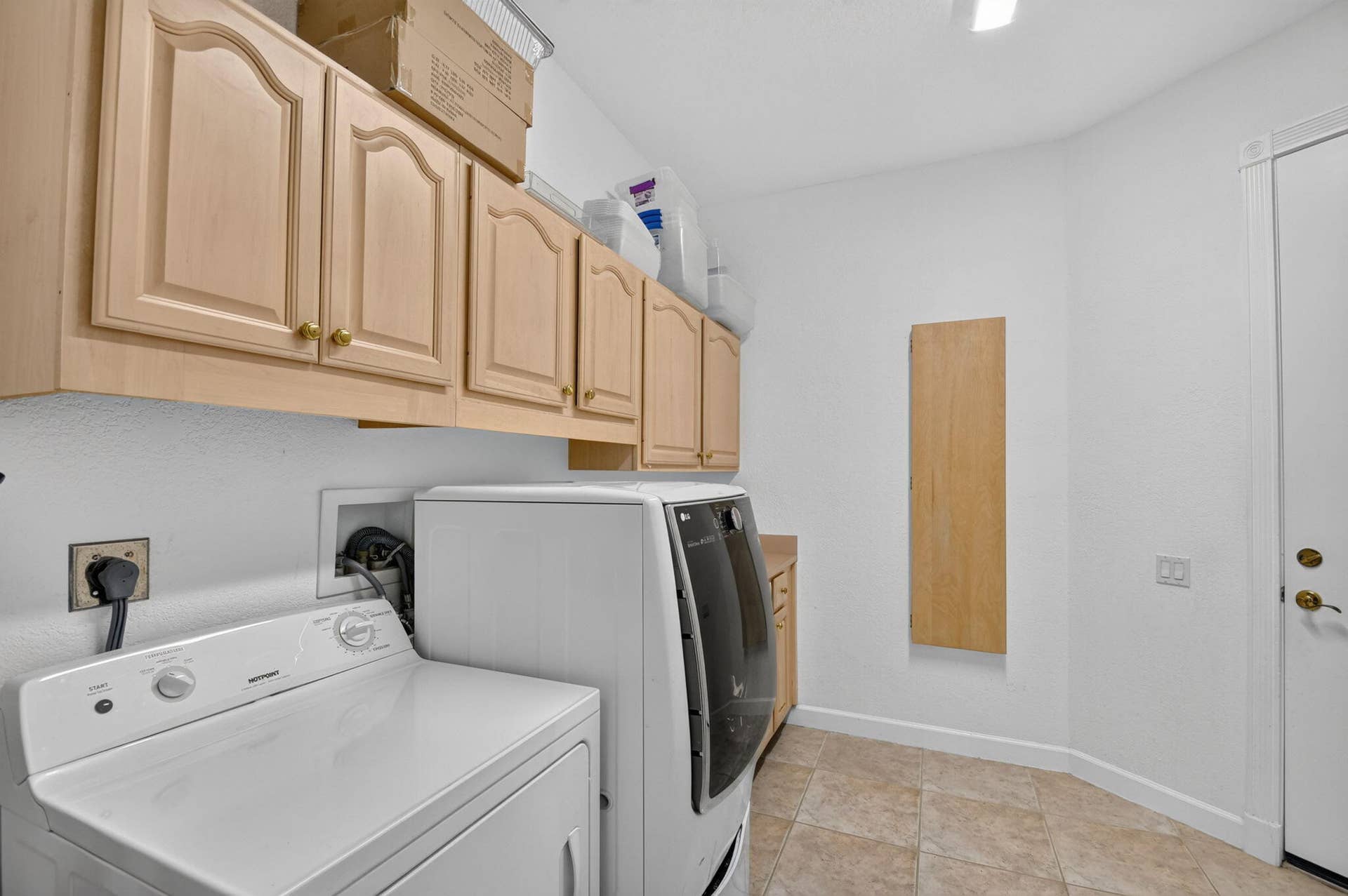 4936 Exeter Estate Lane, Lake Worth, FL 33449 Laundry Room