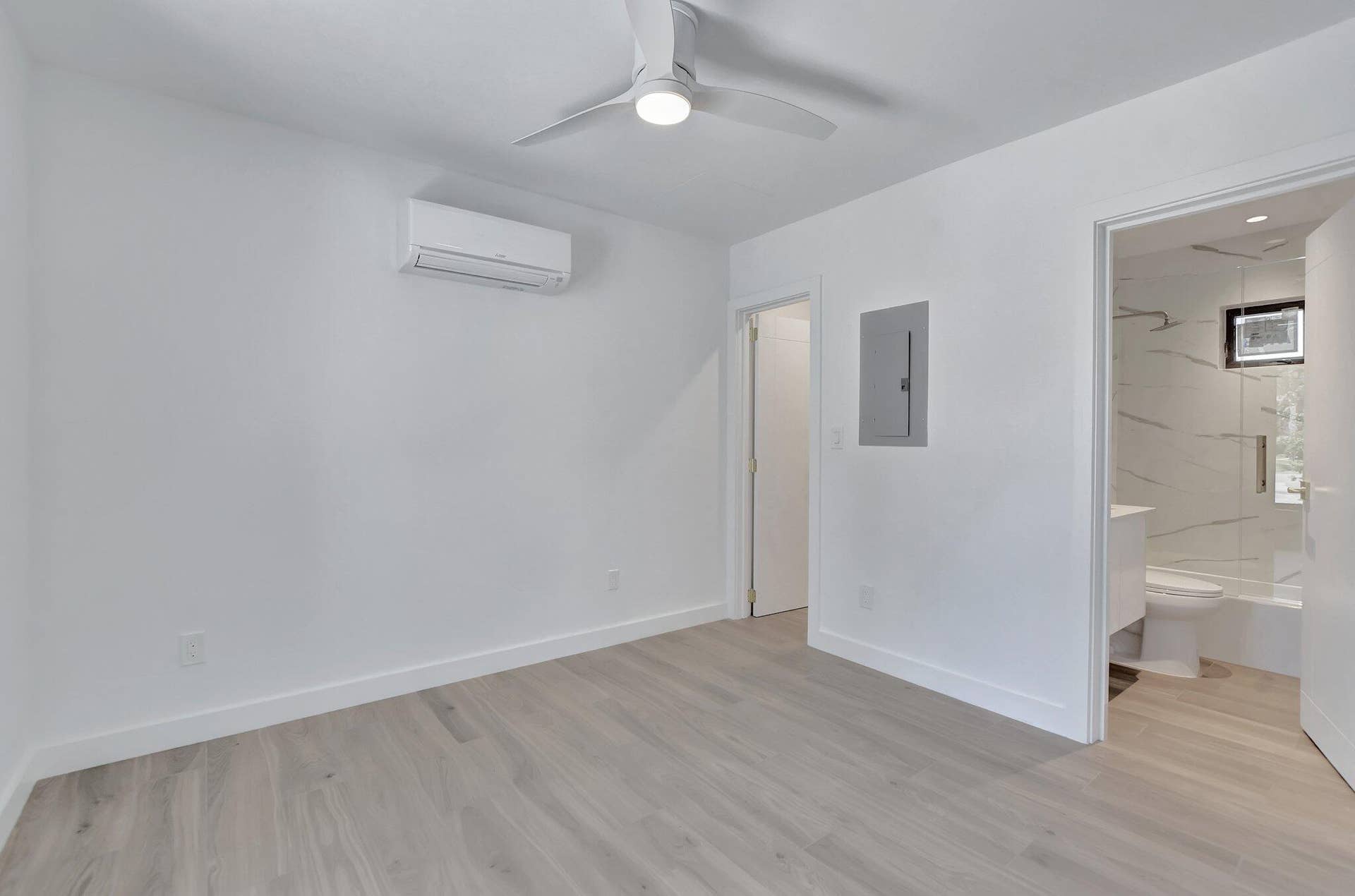 1361 SE 4th Street, #3, Deerfield Beach, Deerfield Beach, FL 33441 54-web-or-mls-DSC_0826