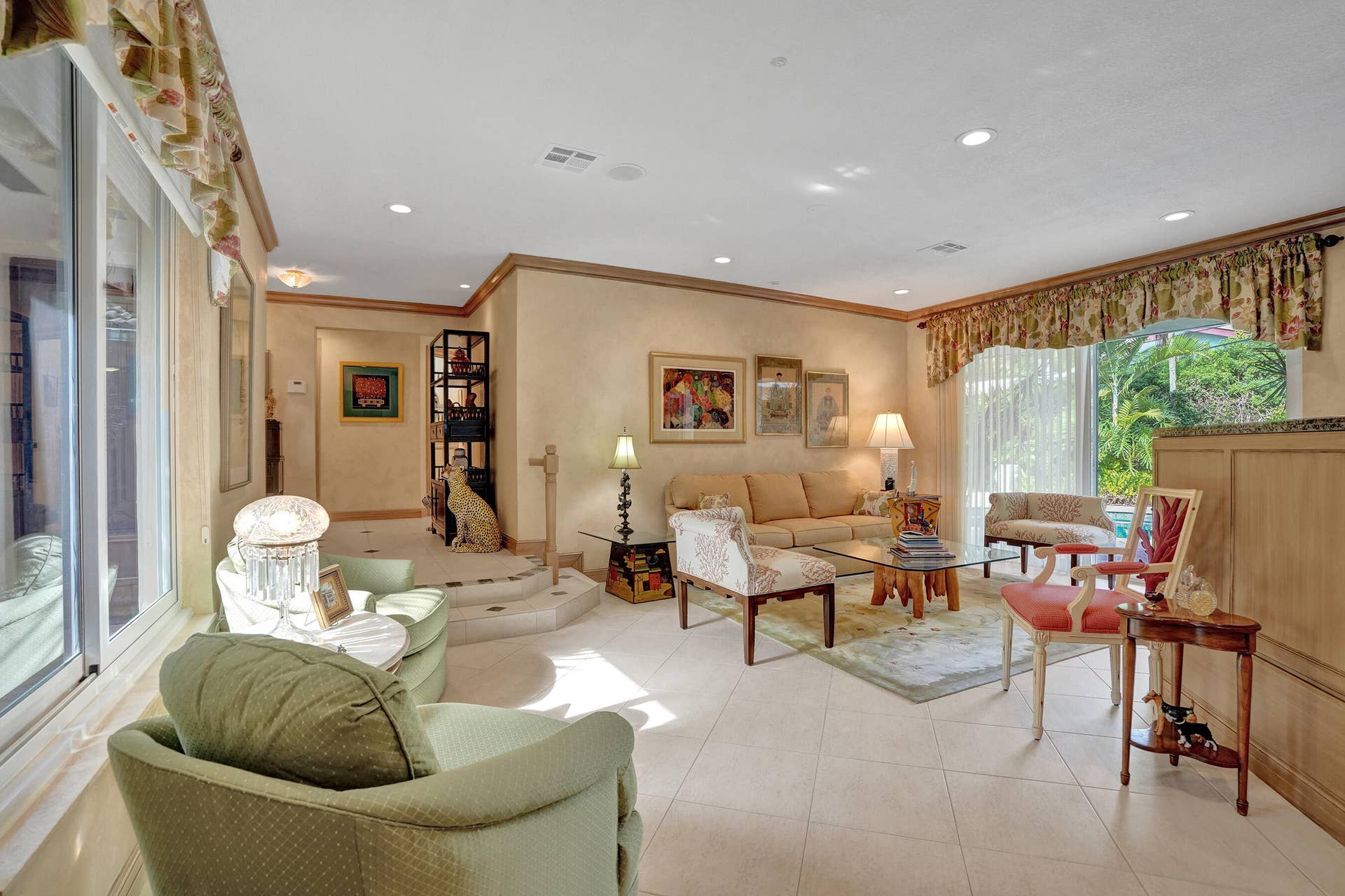 11 Tam O'shanter Lane, Fort Lauderdale, FL 33308 Living room, 3 Bedrooms and 2 bathrooms toward the back left of photo.