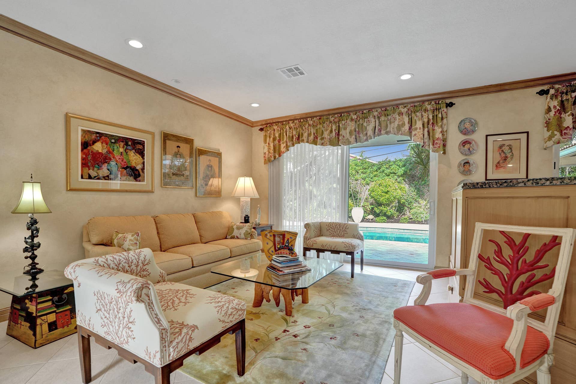 11 Tam O'shanter Lane, Fort Lauderdale, FL 33308 Living room looking toward the back of the home.