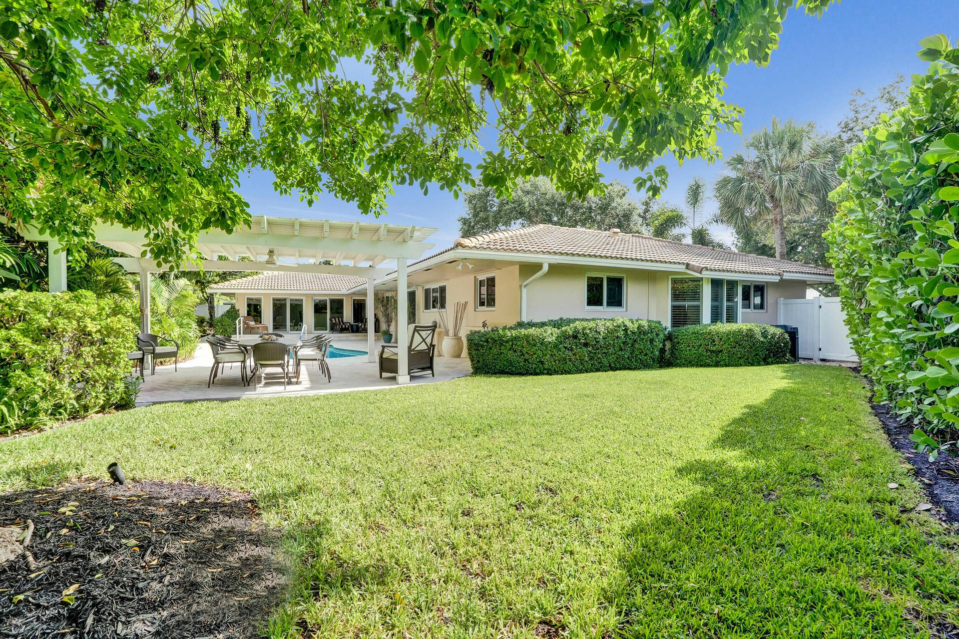 11 Tam O'shanter Lane, Fort Lauderdale, FL 33308 Backyard view of home