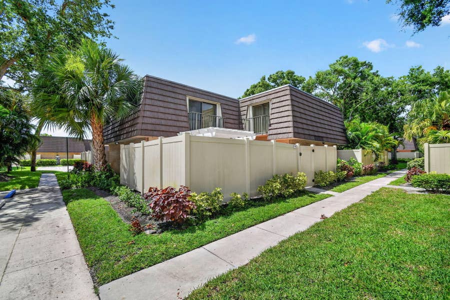 Property photo for 7109 71st Way, West Palm Beach, FL