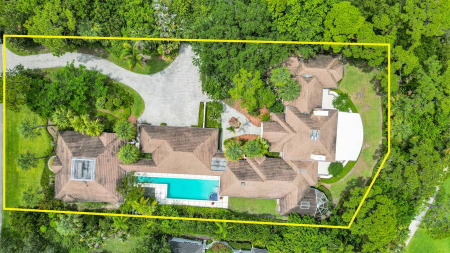 Property photo for 7107 SE Golfhouse Drive, Hobe Sound, FL