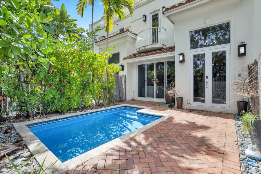 Property photo for 1362 Bayview Drive, Fort Lauderdale, FL