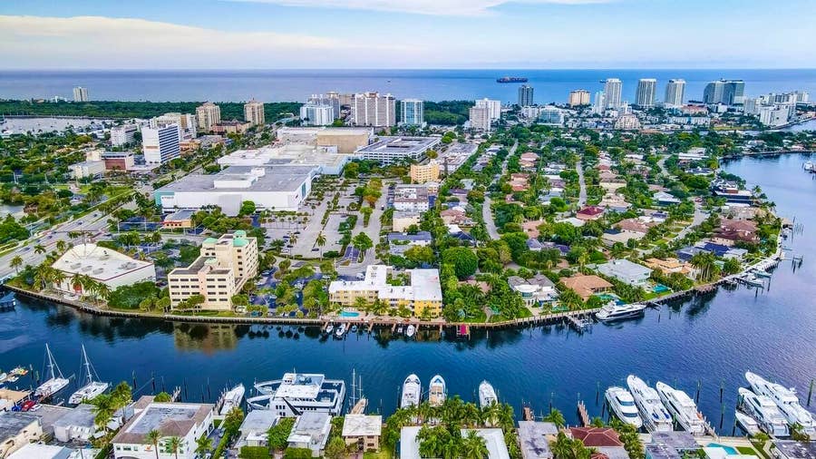 Property photo for 815 Middle River Drive, #106, Fort Lauderdale, FL