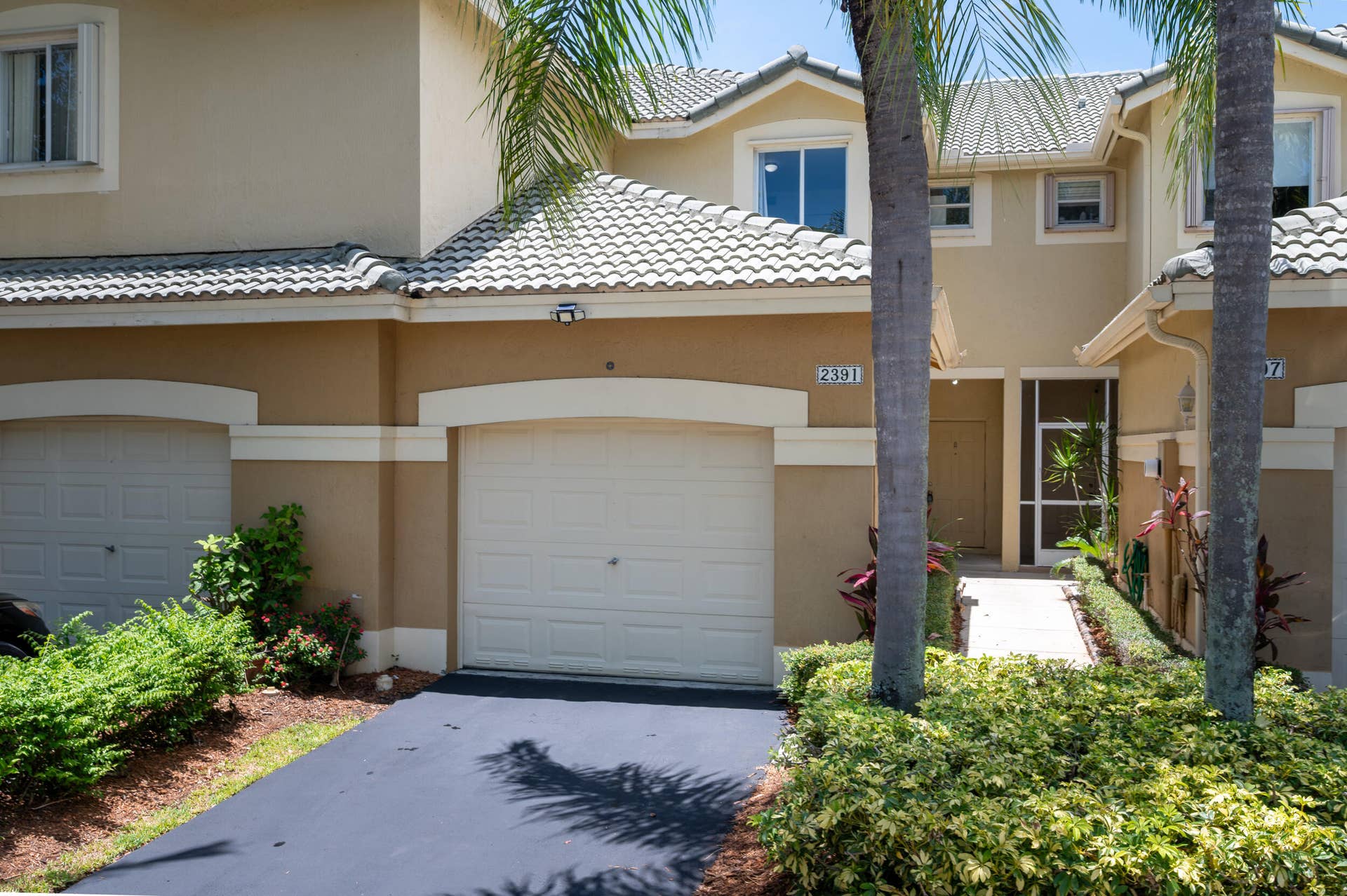 2391 Pasadena Way, Weston, FL 33327 2391-3