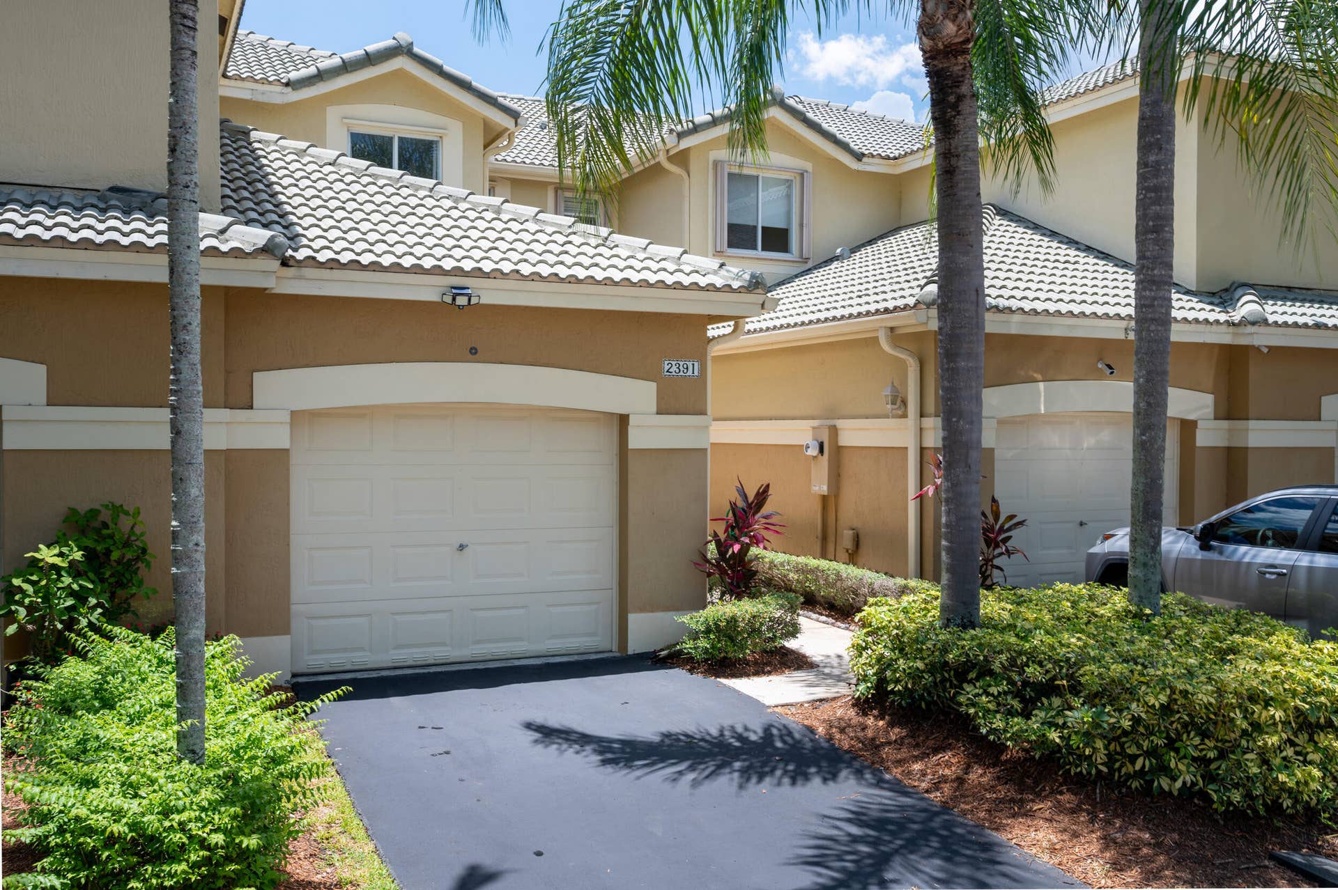 2391 Pasadena Way, Weston, FL 33327 2391-4