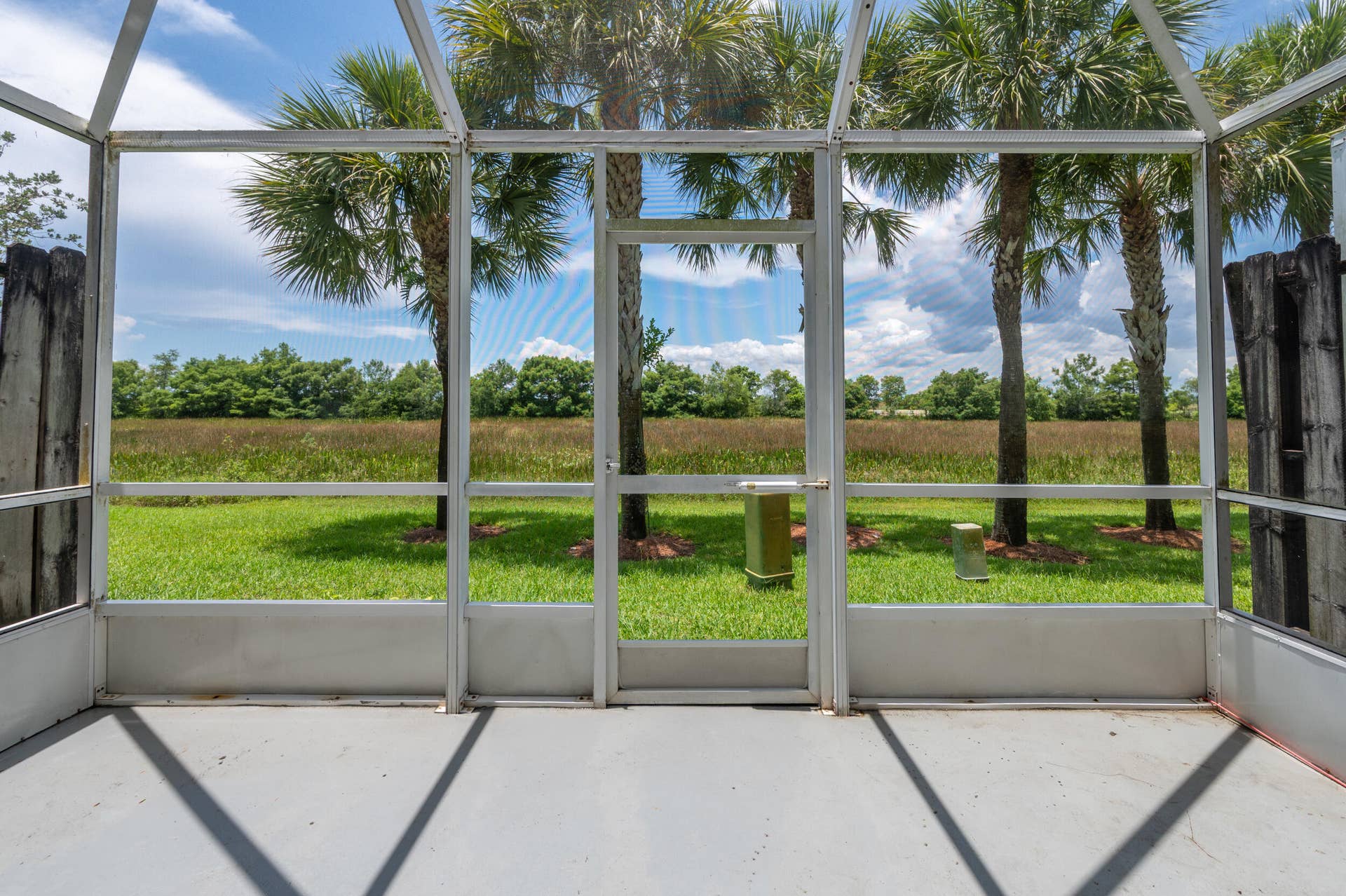 2391 Pasadena Way, Weston, FL 33327 2391-9