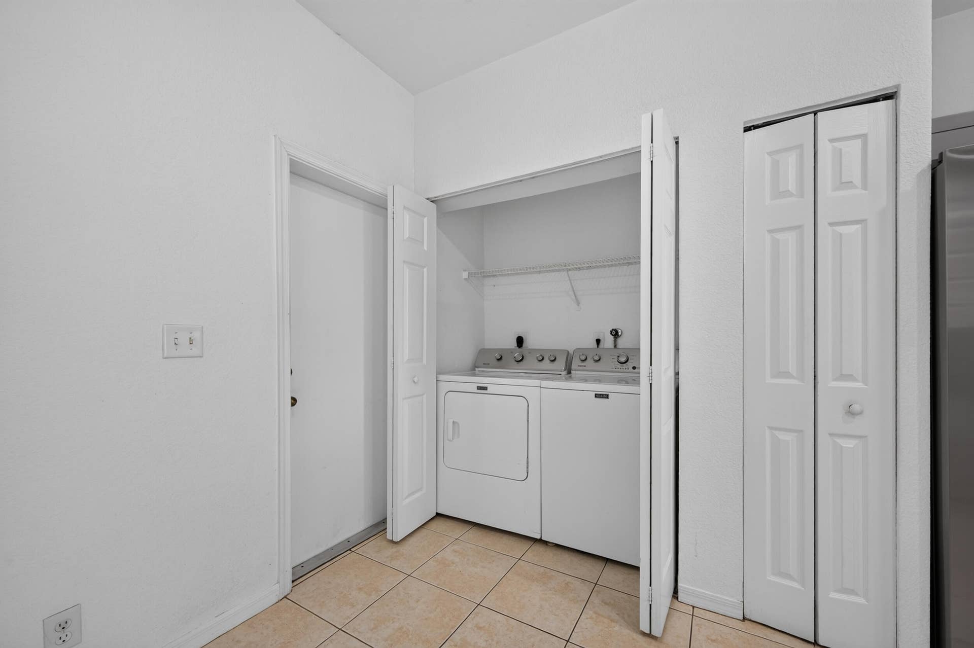 2391 Pasadena Way, Weston, FL 33327 2391-24