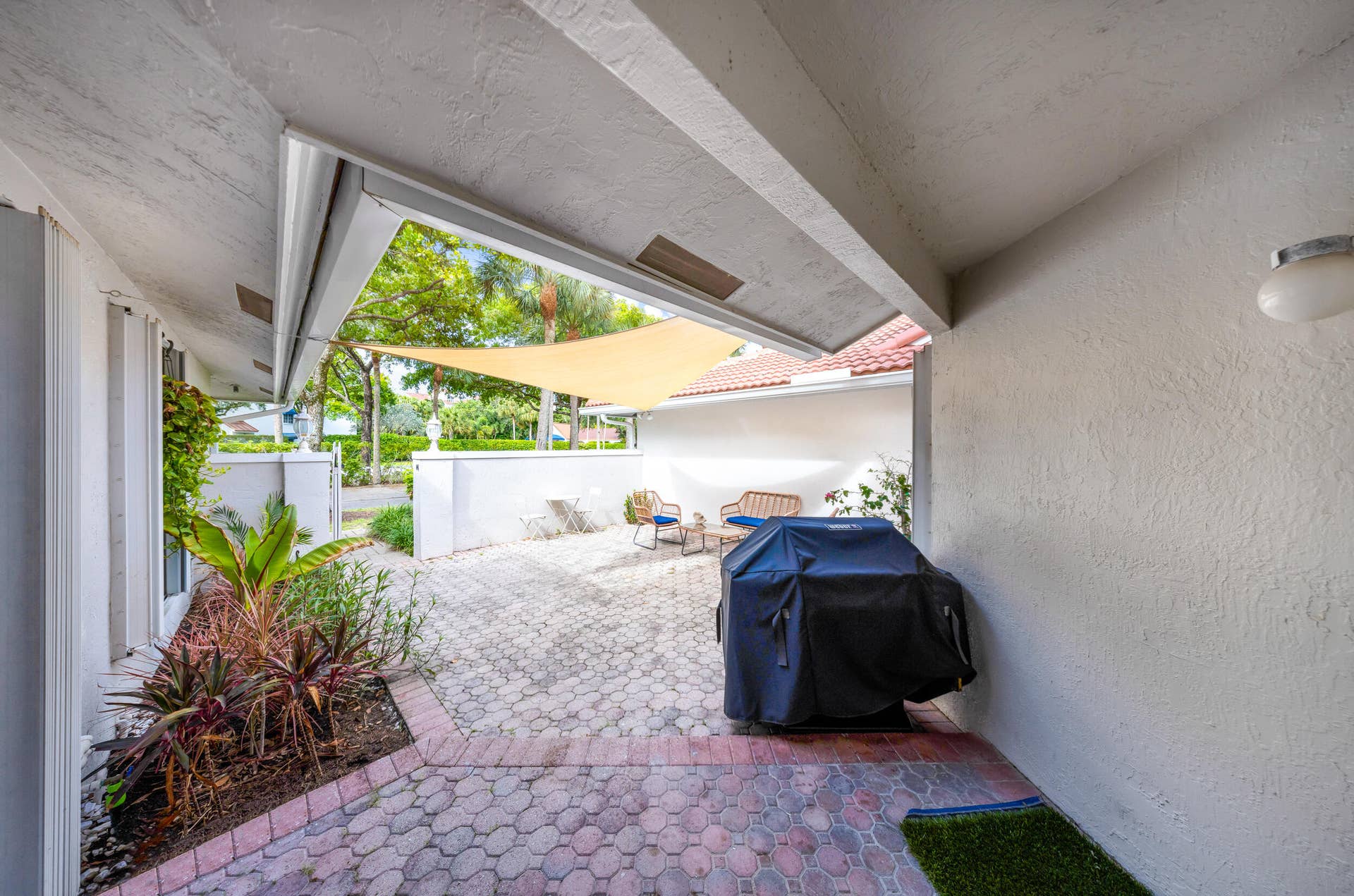 4117 W Palm Aire Drive, #B2, Pompano Beach, FL 33069 4117 W Palm Aire Dr-Pompano Beach-Natali