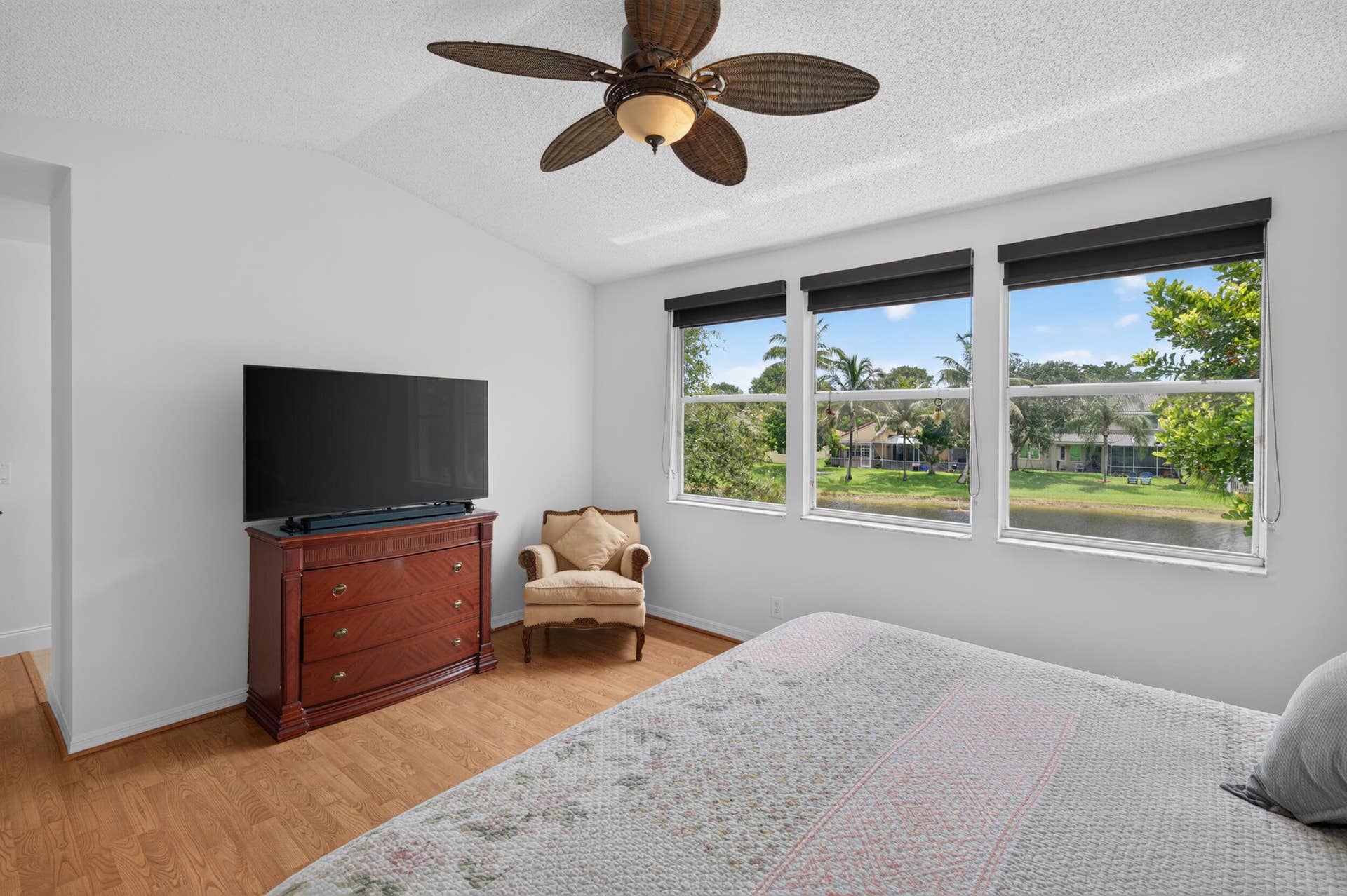229 E Bayridge Drive, Weston, FL 33326 229-60