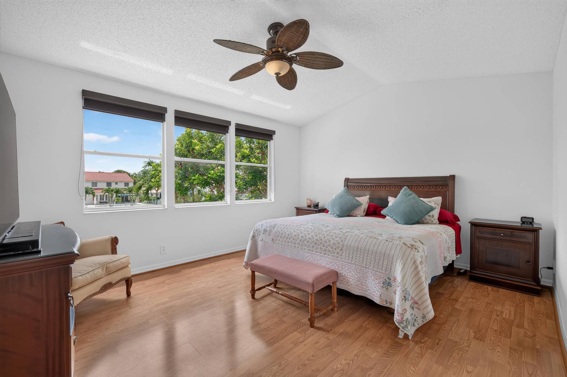 229 E Bayridge Drive, Weston, FL 33326 229-59