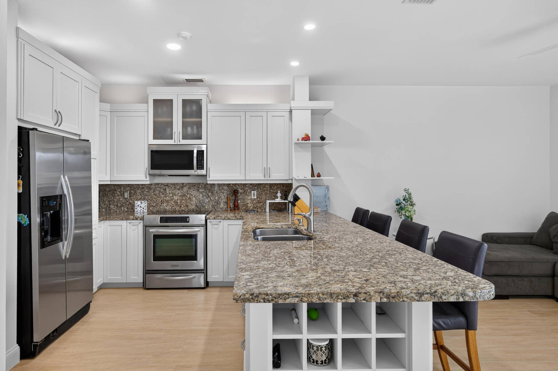 229 E Bayridge Drive, Weston, FL 33326 229-44