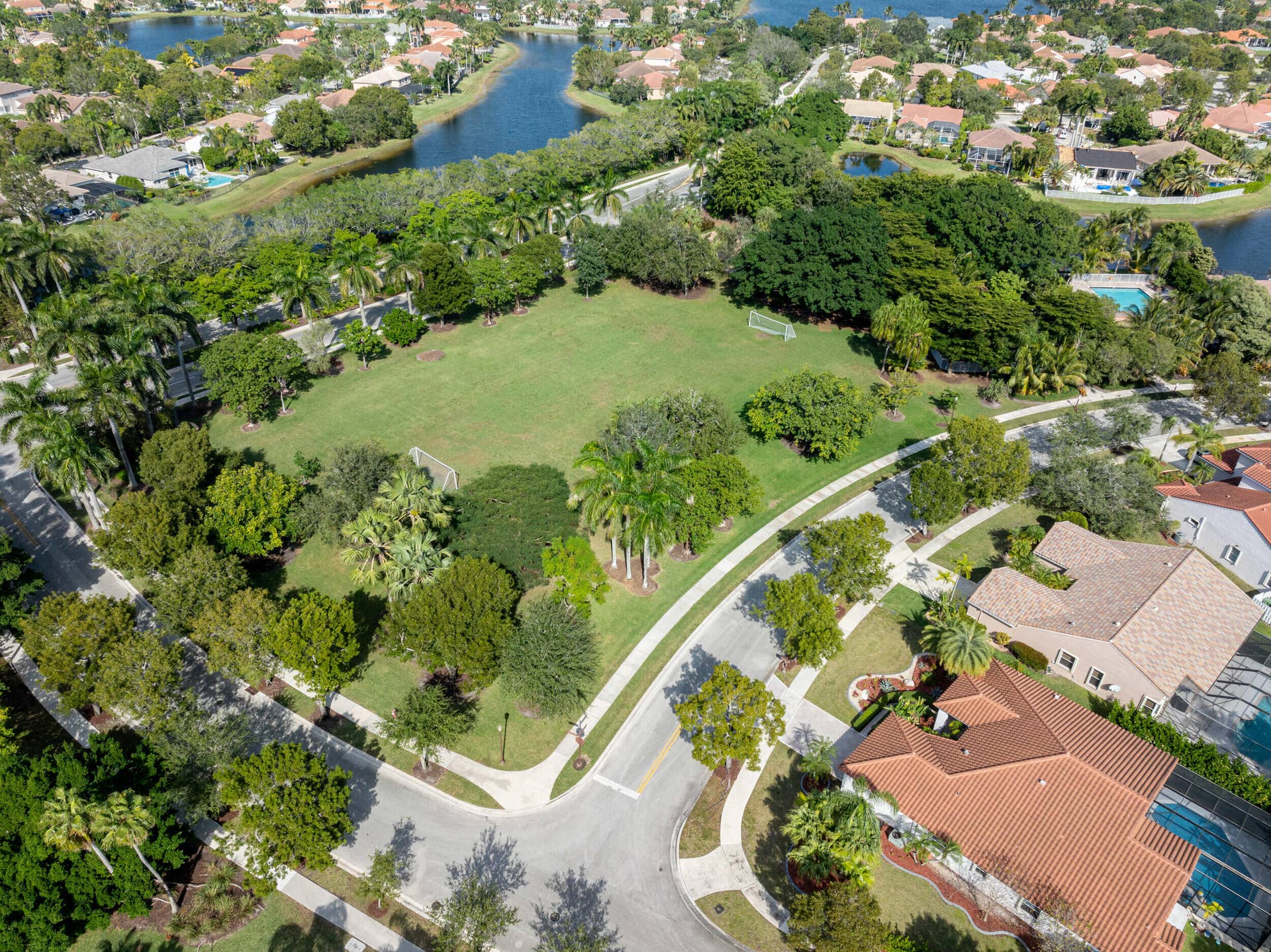 229 E Bayridge Drive, Weston, FL 33326 229-68