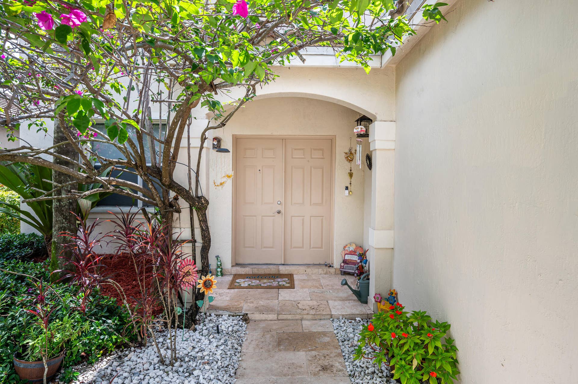 229 E Bayridge Drive, Weston, FL 33326 229-25