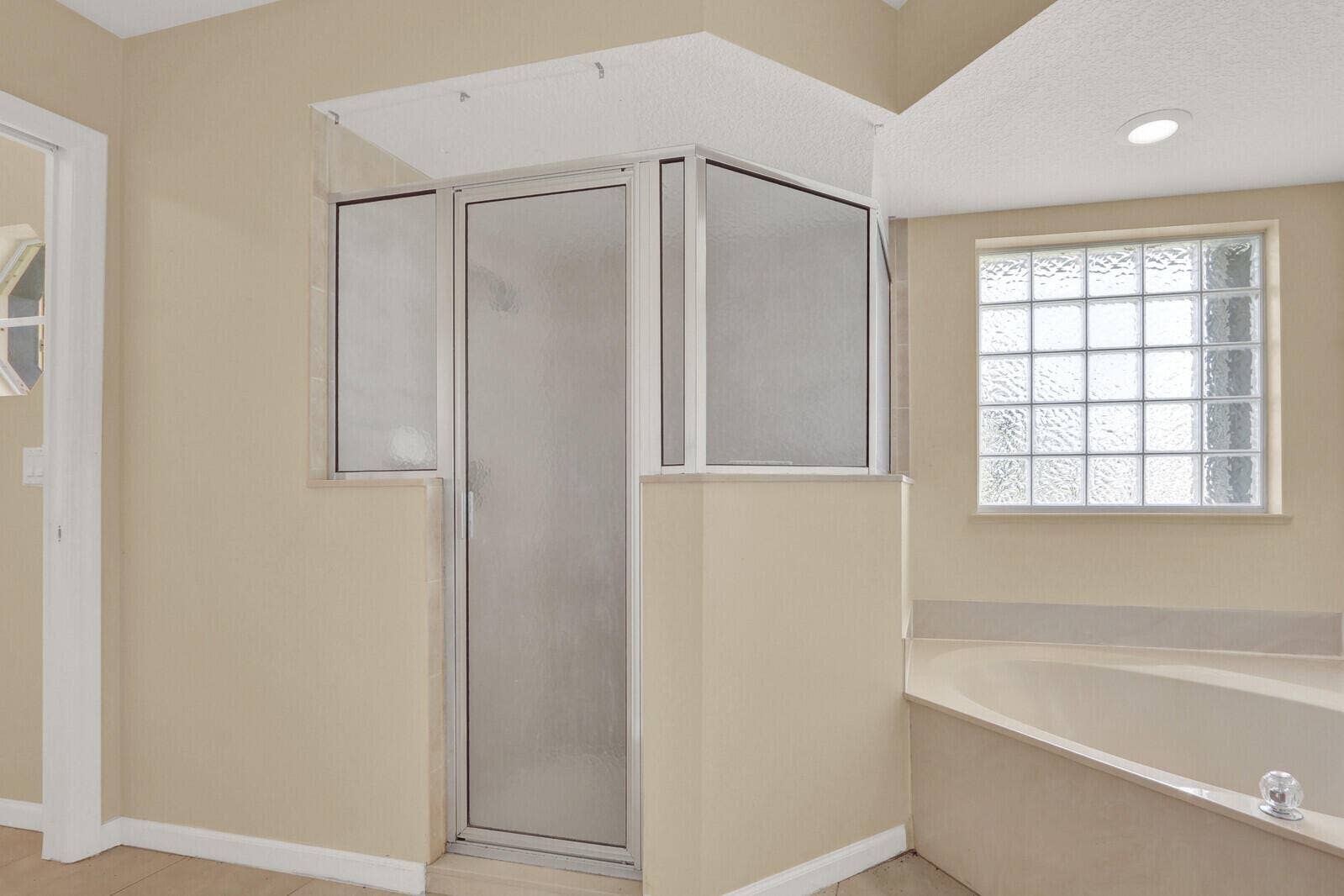 2826 SW Ann Arbor Road, Port St Lucie, FL 34953 Primary Bathroom