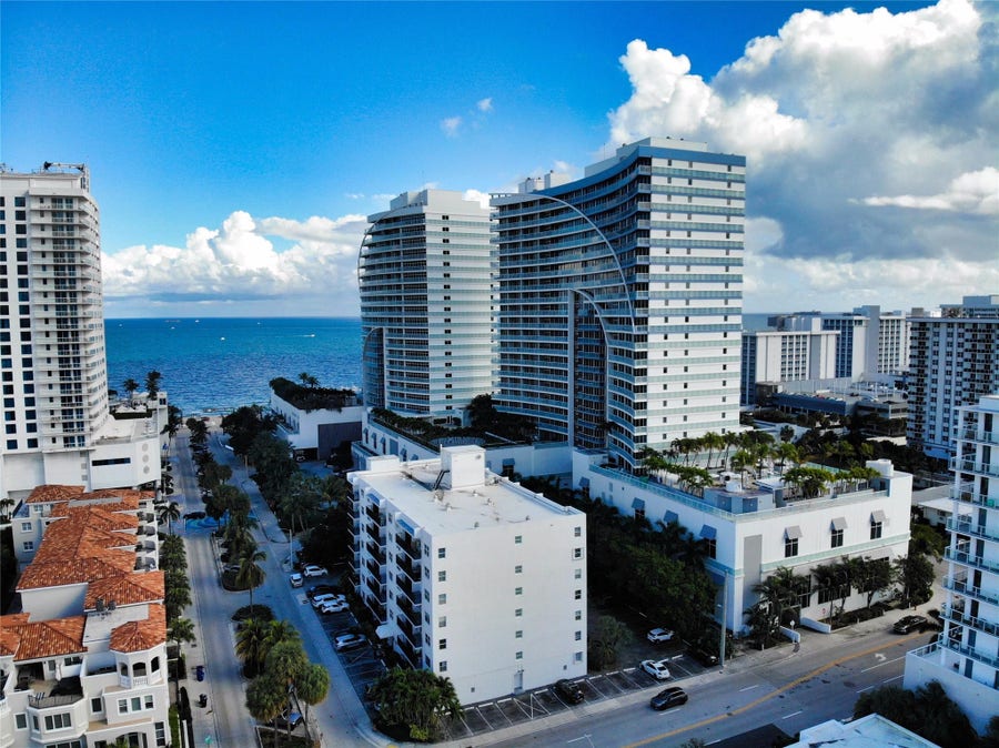 Property photo for 3000 Riomar Street, #406, Fort Lauderdale, FL
