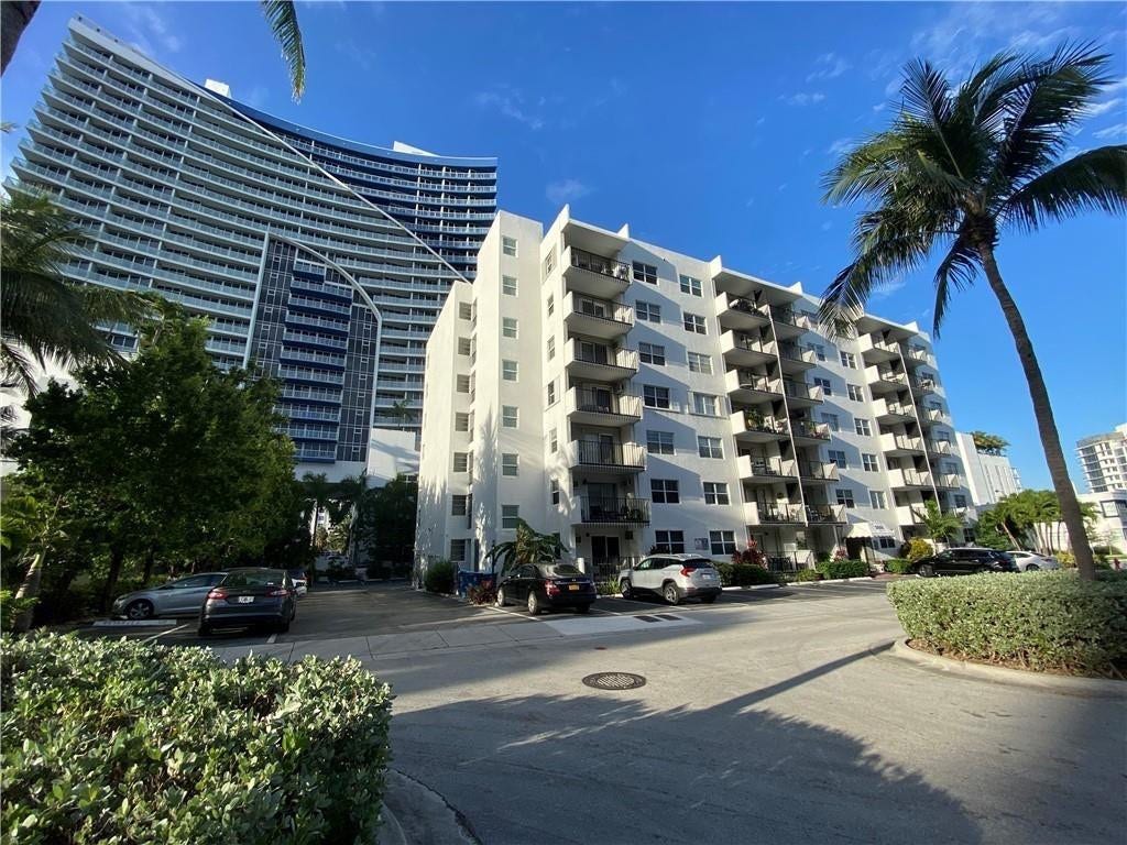 3000 Riomar Street, #406, Fort Lauderdale, Fort Lauderdale, FL 33304 Photo 2