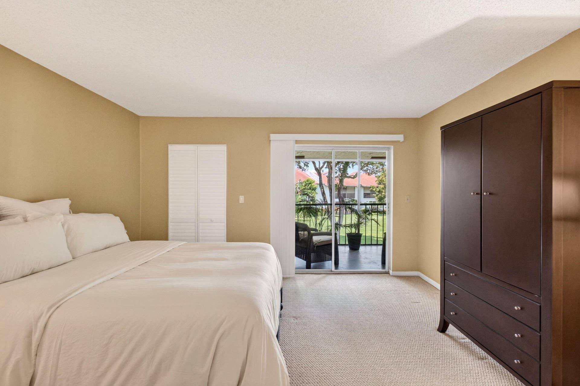 6600 S Oriole Boulevard, Delray Beach, FL 33446 Primary Bedroom