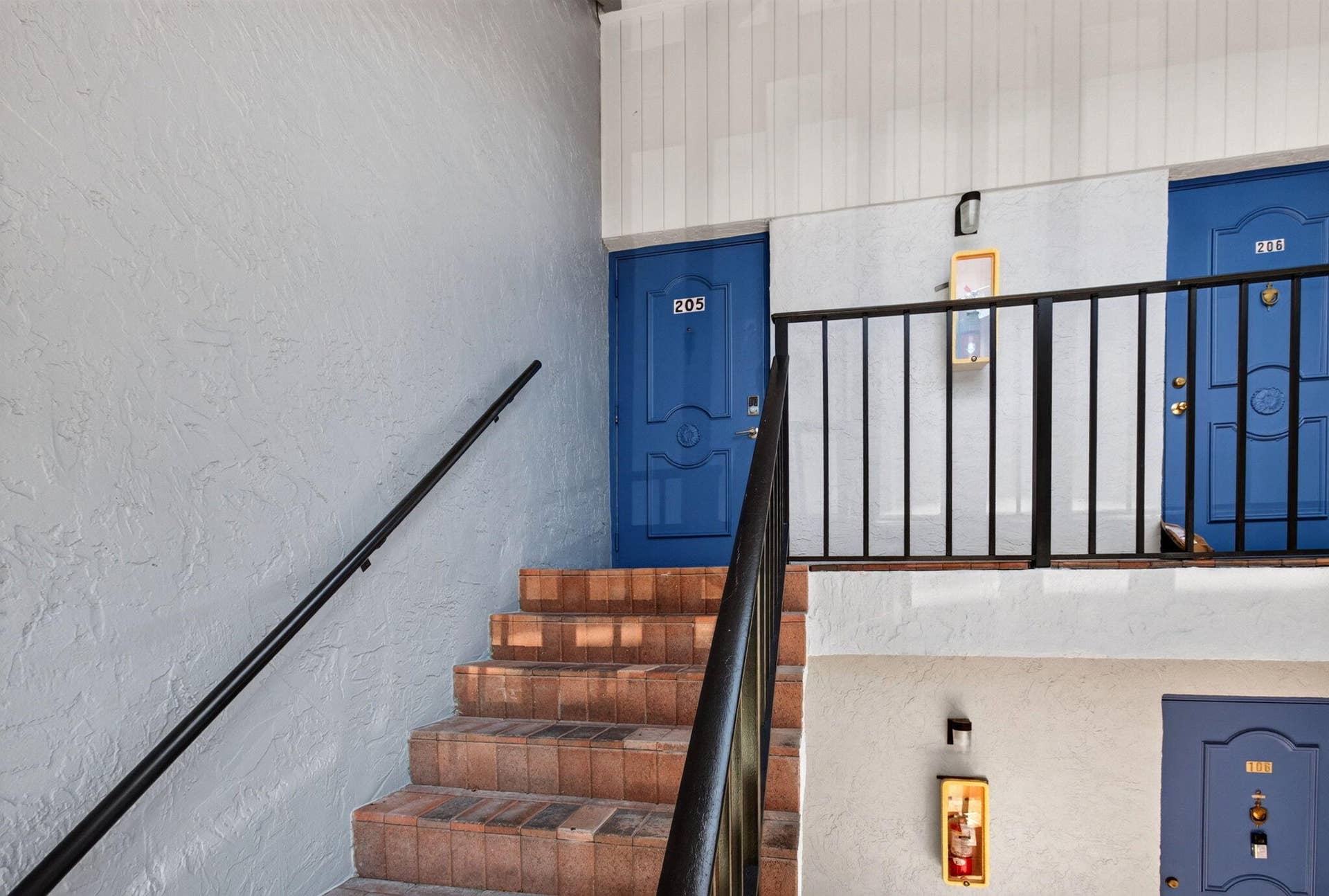 6600 S Oriole Boulevard, Delray Beach, FL 33446 Front Entryway