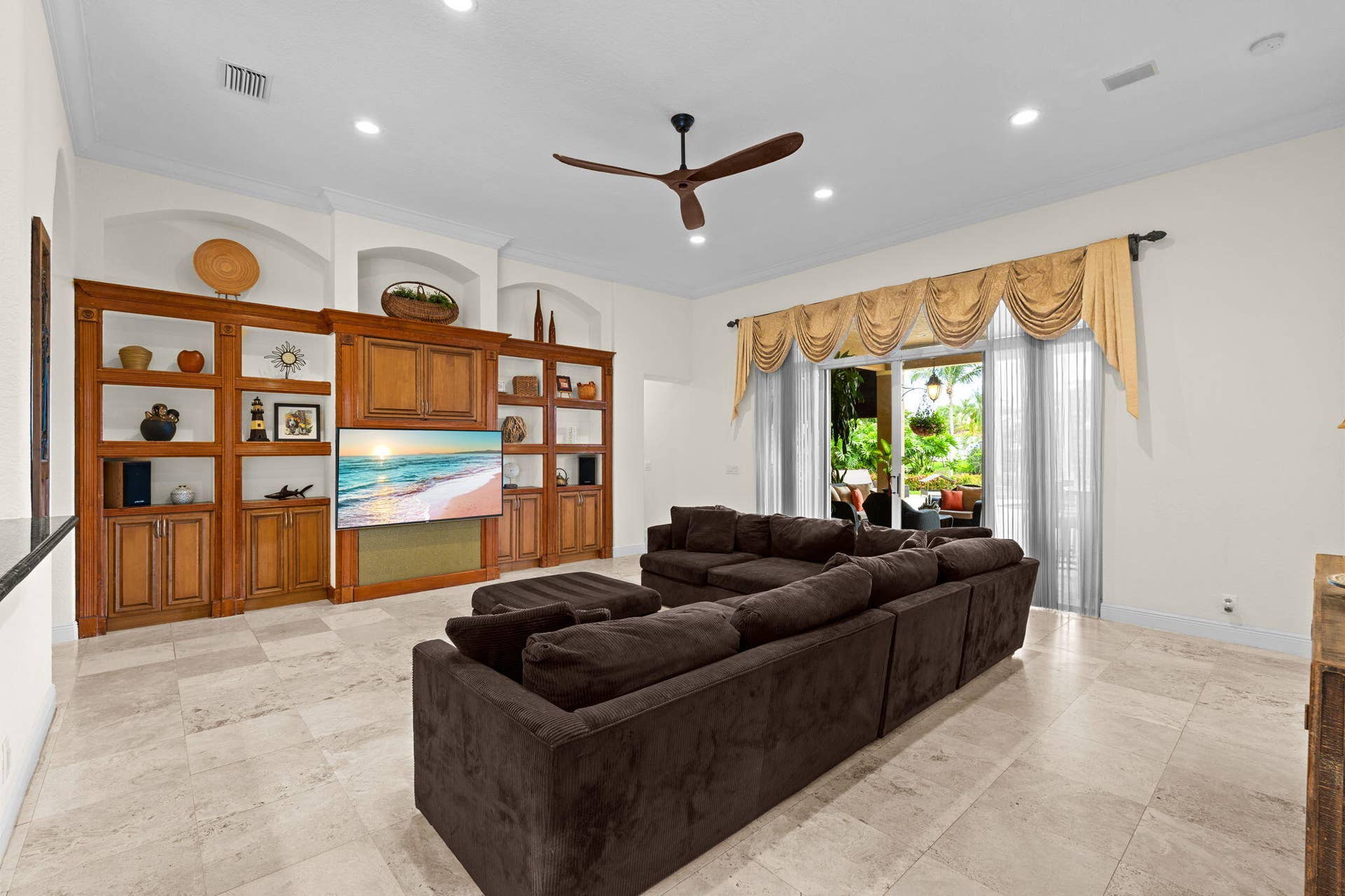 3263 SW 138th Way, Davie, FL 33330 24-web-or-mls-A7400393