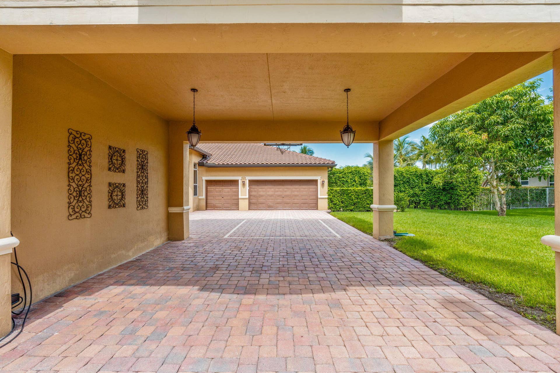 3263 SW 138th Way, Davie, FL 33330 5-web-or-mls-A7400254