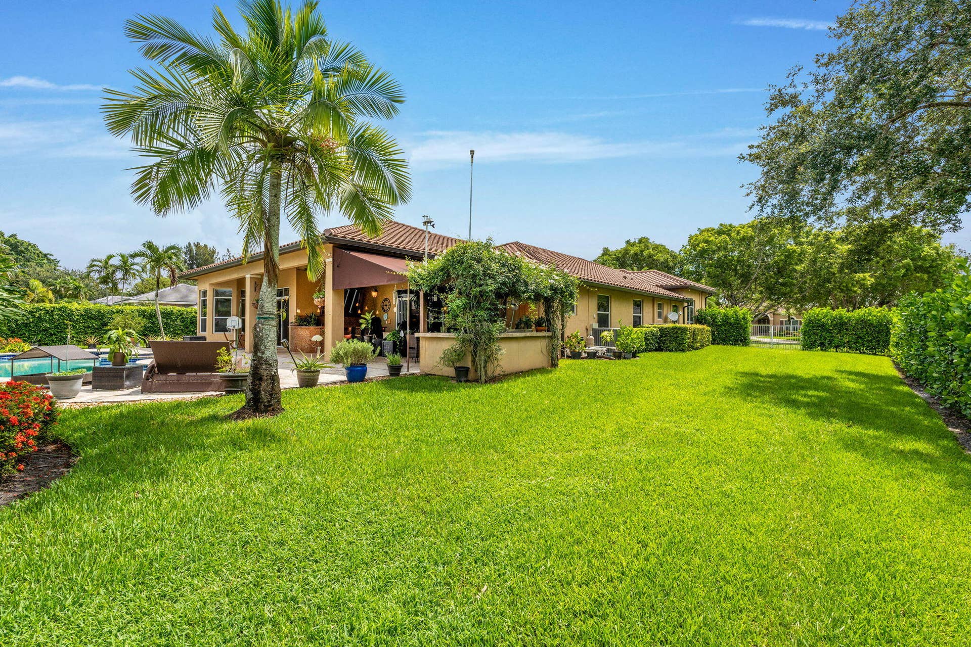 3263 SW 138th Way, Davie, FL 33330 78-web-or-mls-A7400278