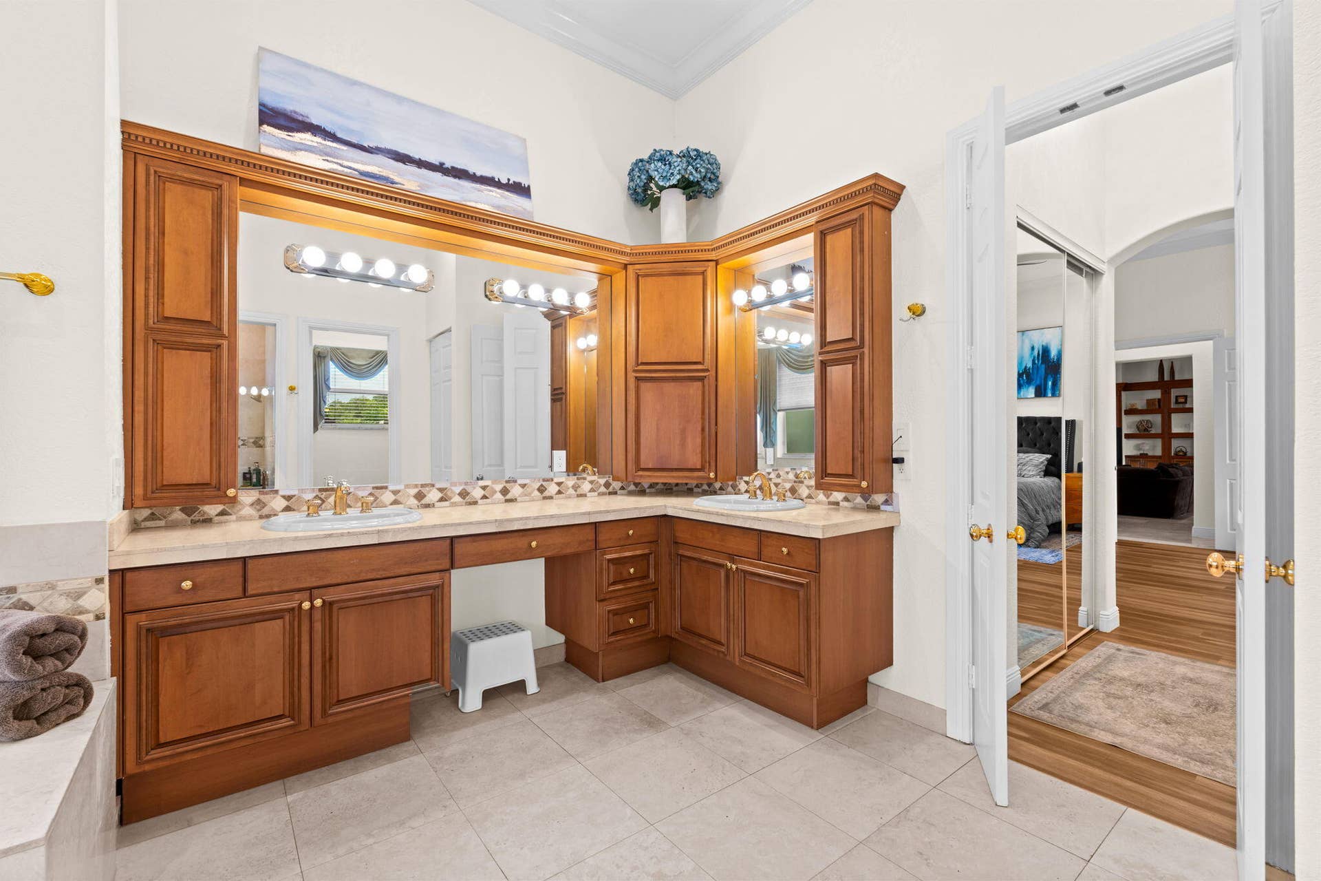 3263 SW 138th Way, Davie, FL 33330 41-web-or-mls-A7400482