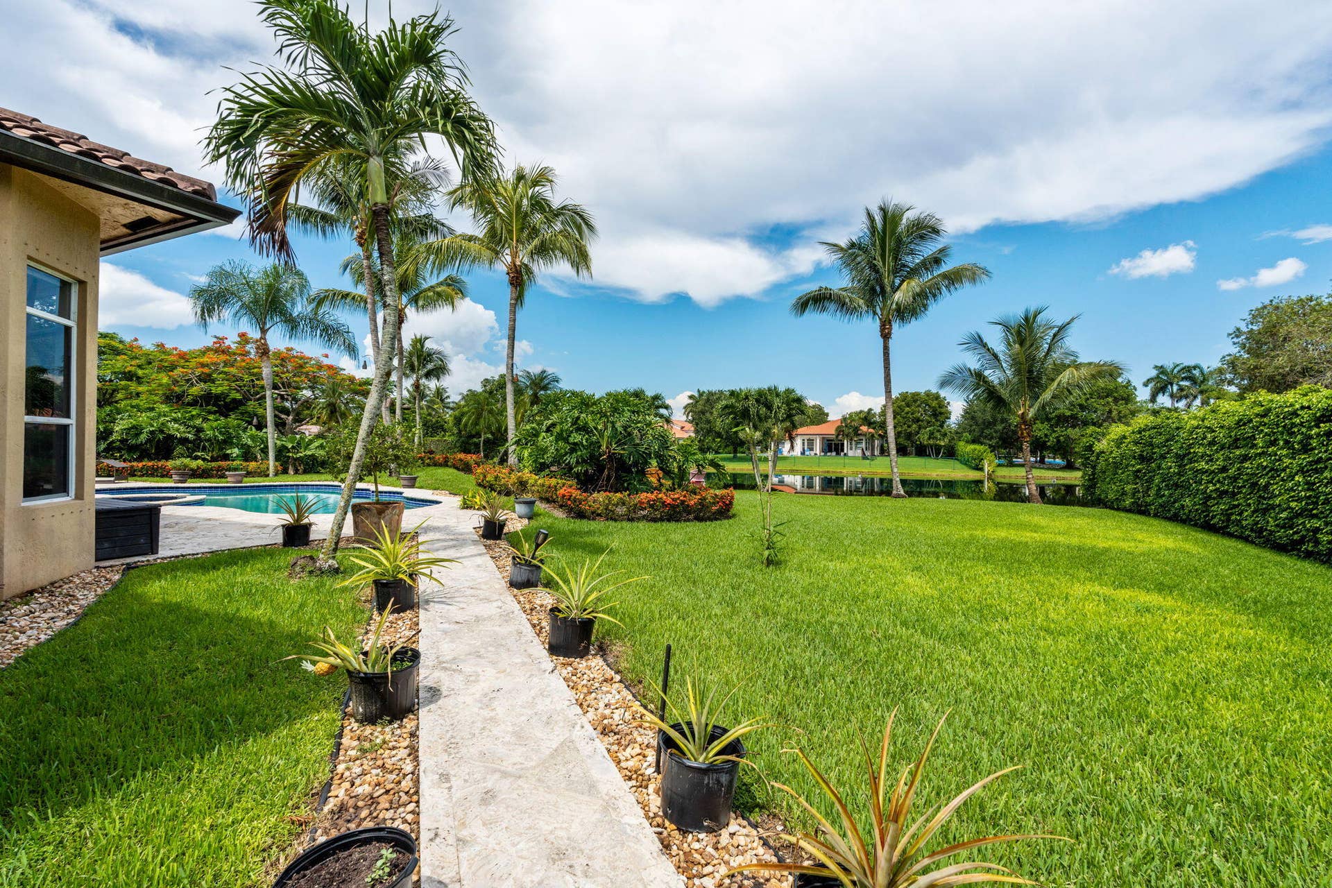 3263 SW 138th Way, Davie, FL 33330 68-web-or-mls-A7400261