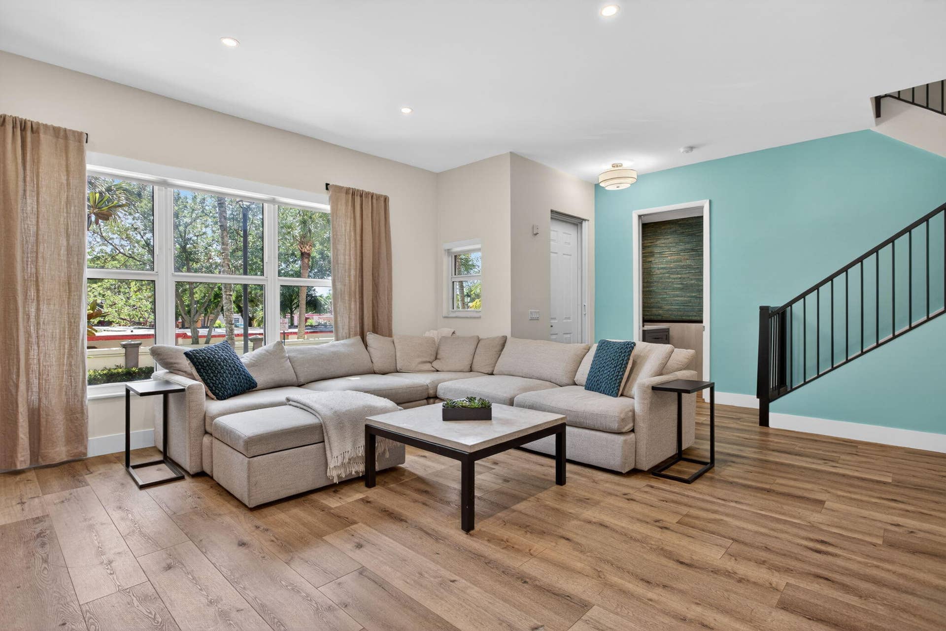 12-web-or-mls-2609-2217