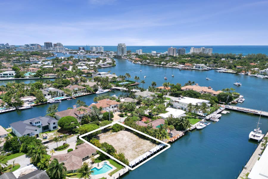 Property photo for 2552 Mercedes Drive, Fort Lauderdale, FL