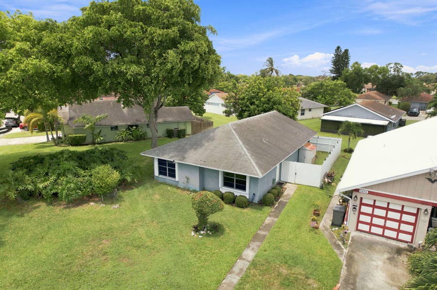 Property photo for 1470 Summit Run Circle, West Palm Beach, FL