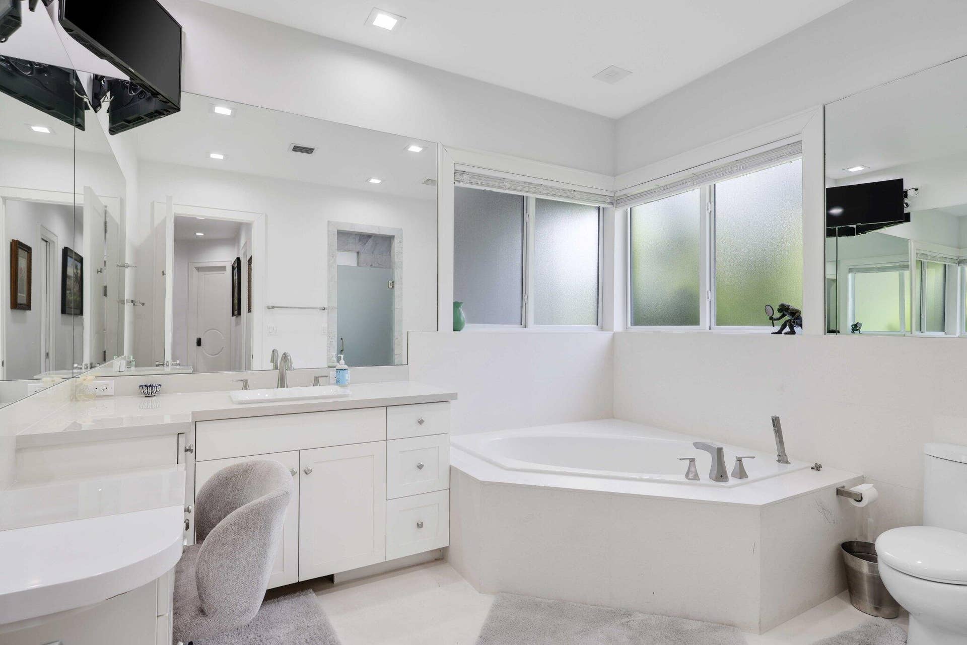 1313 Seabreeze Boulevard, Fort Lauderdale, FL 33316 12 Sylvan Lane - 95.jpg-SMALL