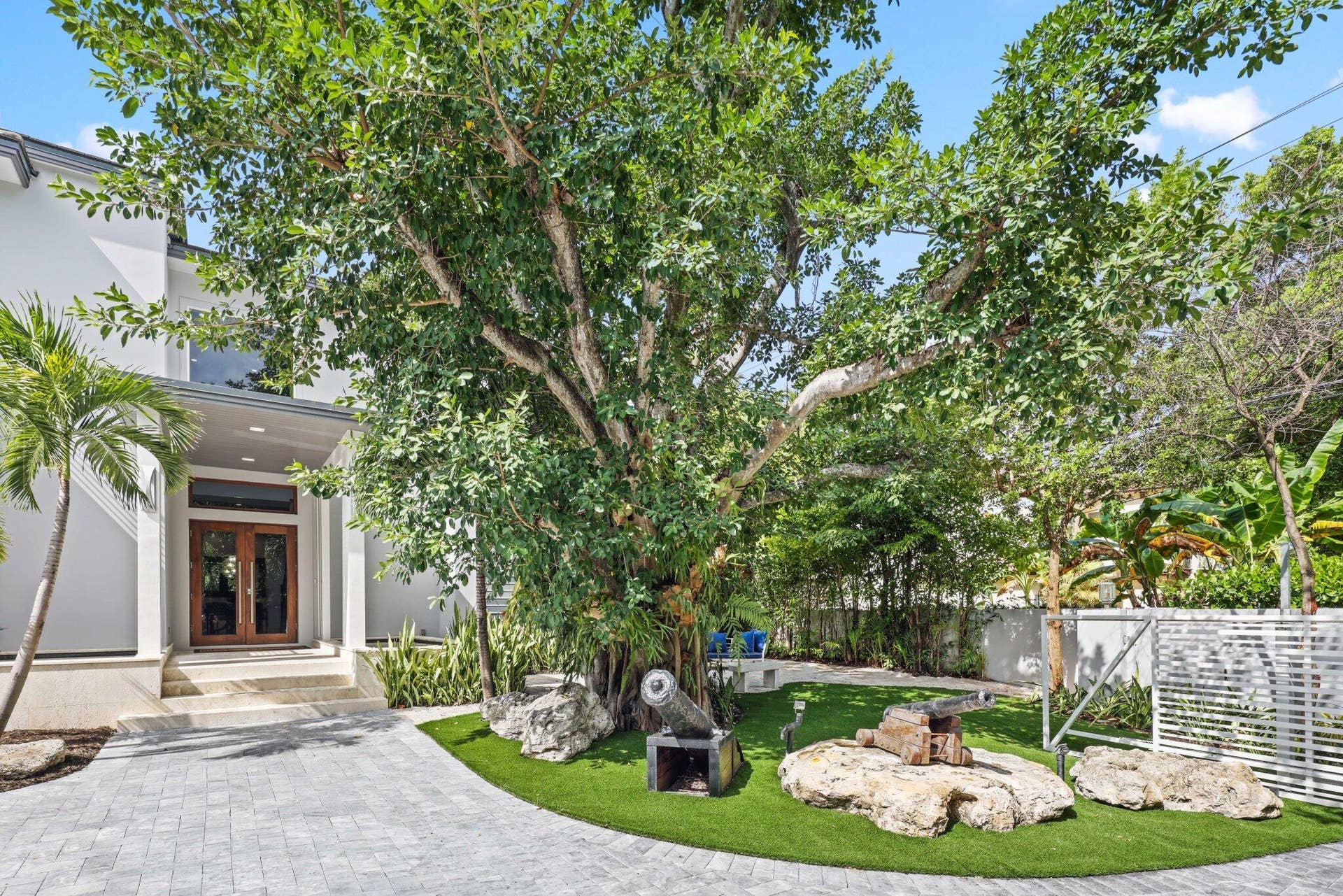 1313 Seabreeze Boulevard, Fort Lauderdale, FL 33316 12 Sylvan Lane - 6.jpg-SMALL