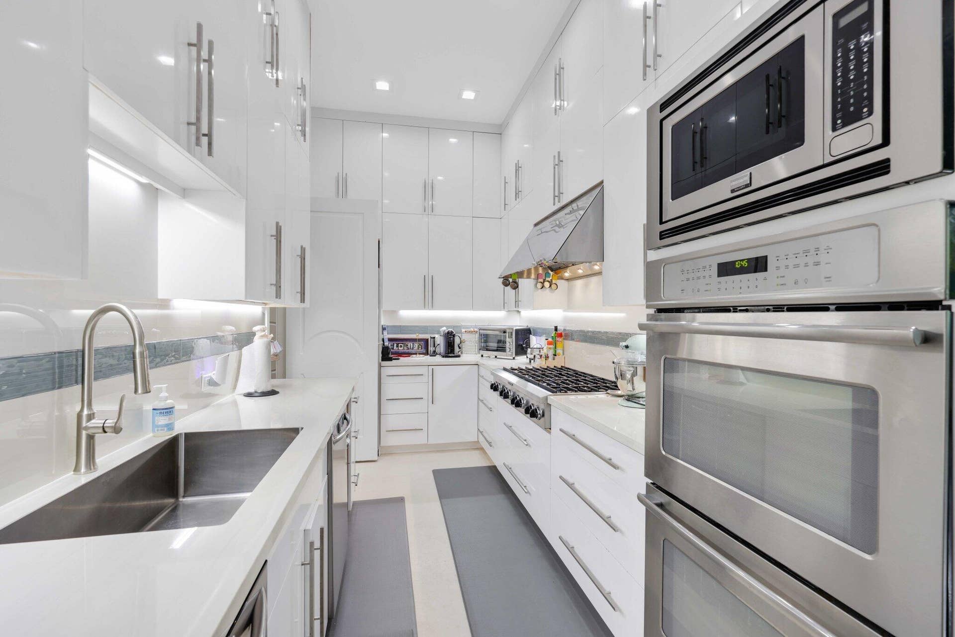 1313 Seabreeze Boulevard, Fort Lauderdale, FL 33316 12 Sylvan Lane - 43.jpg-SMALL