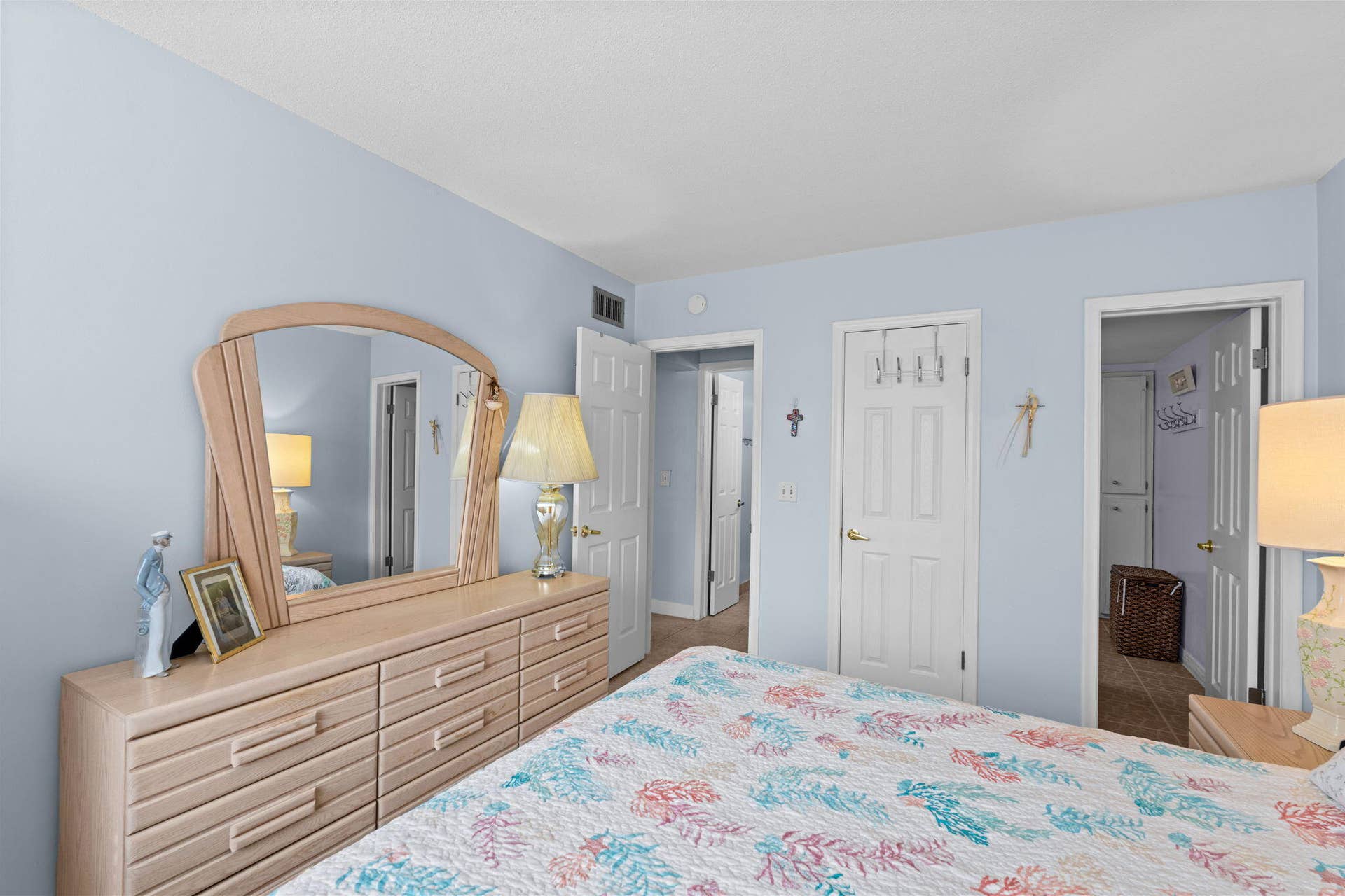15-web-or-mls-A7409916