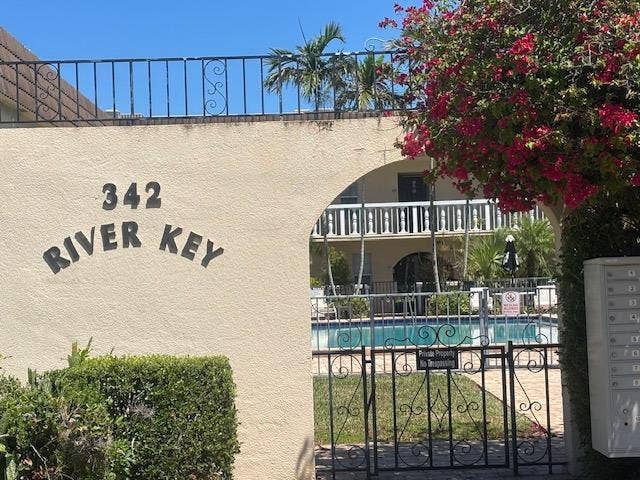 342 Southwind Drive, #223, North Palm Beach, FL 33408 River Key Pool Entrance