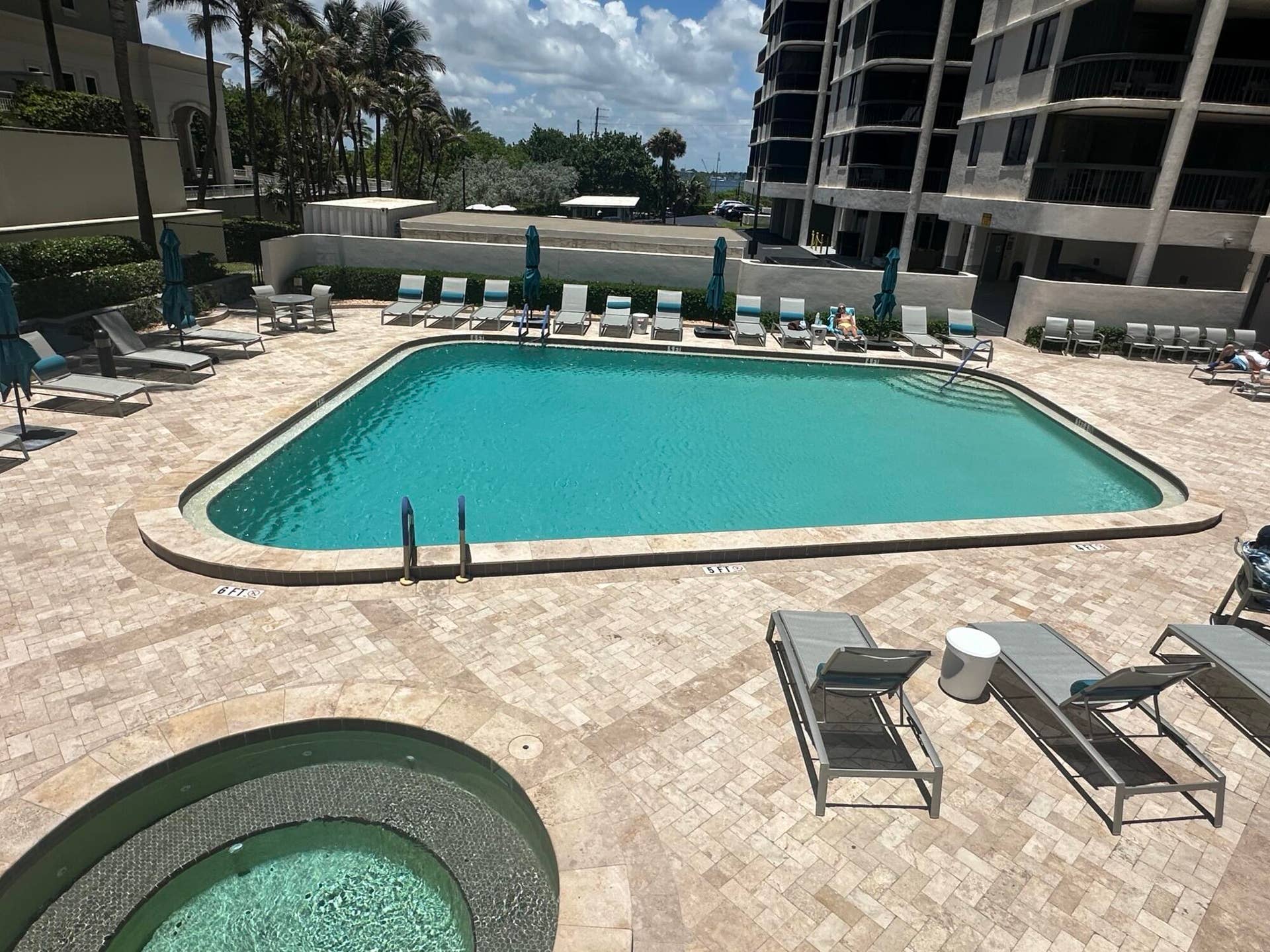 5380 N Ocean Drive, #4e, Singer Island, FL 33404 IMG_5578
