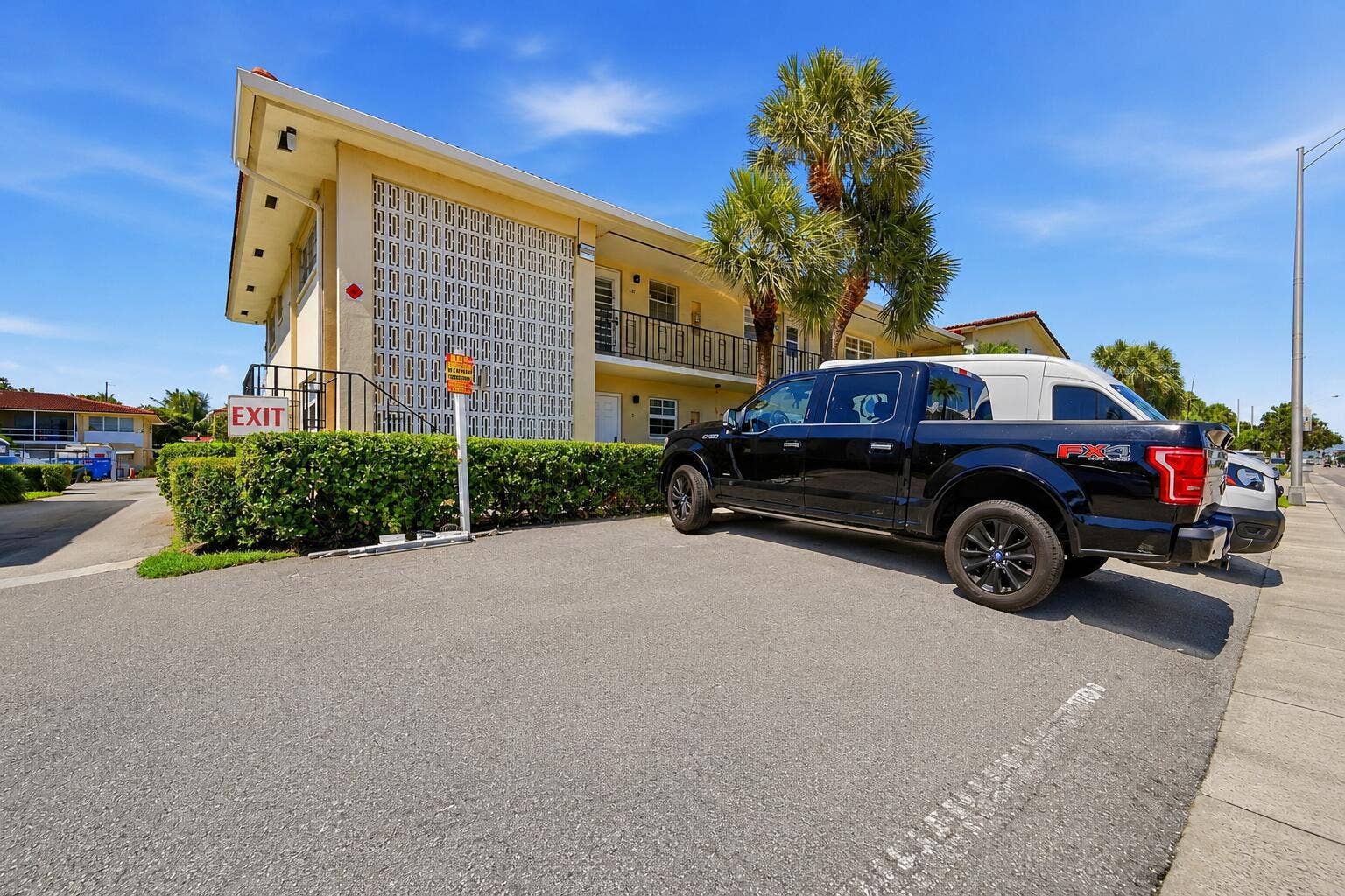 2160 NE 36th Street, #37, Lighthouse Point, FL 33064 Front
