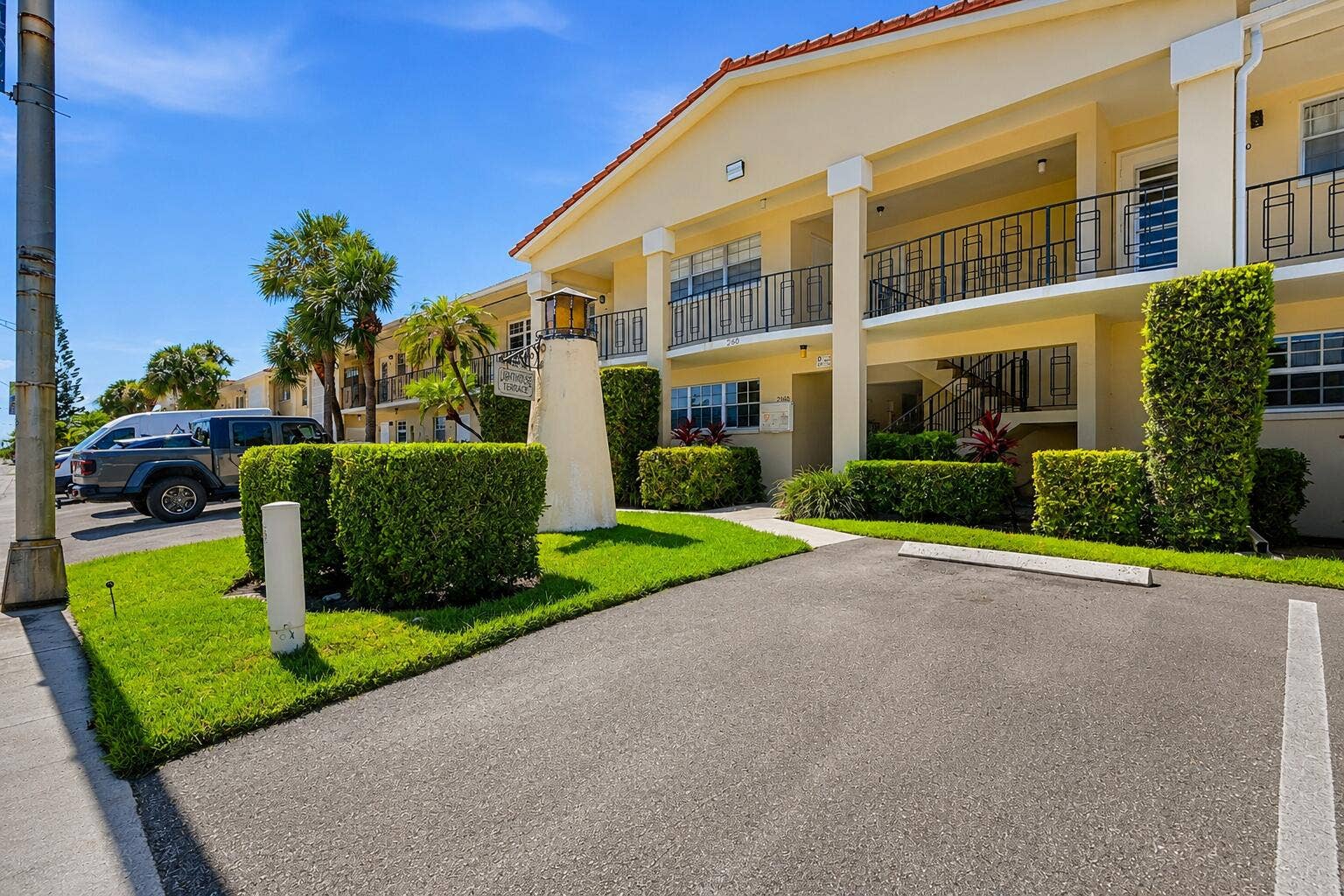 2160 NE 36th Street, #37, Lighthouse Point, FL 33064 Front