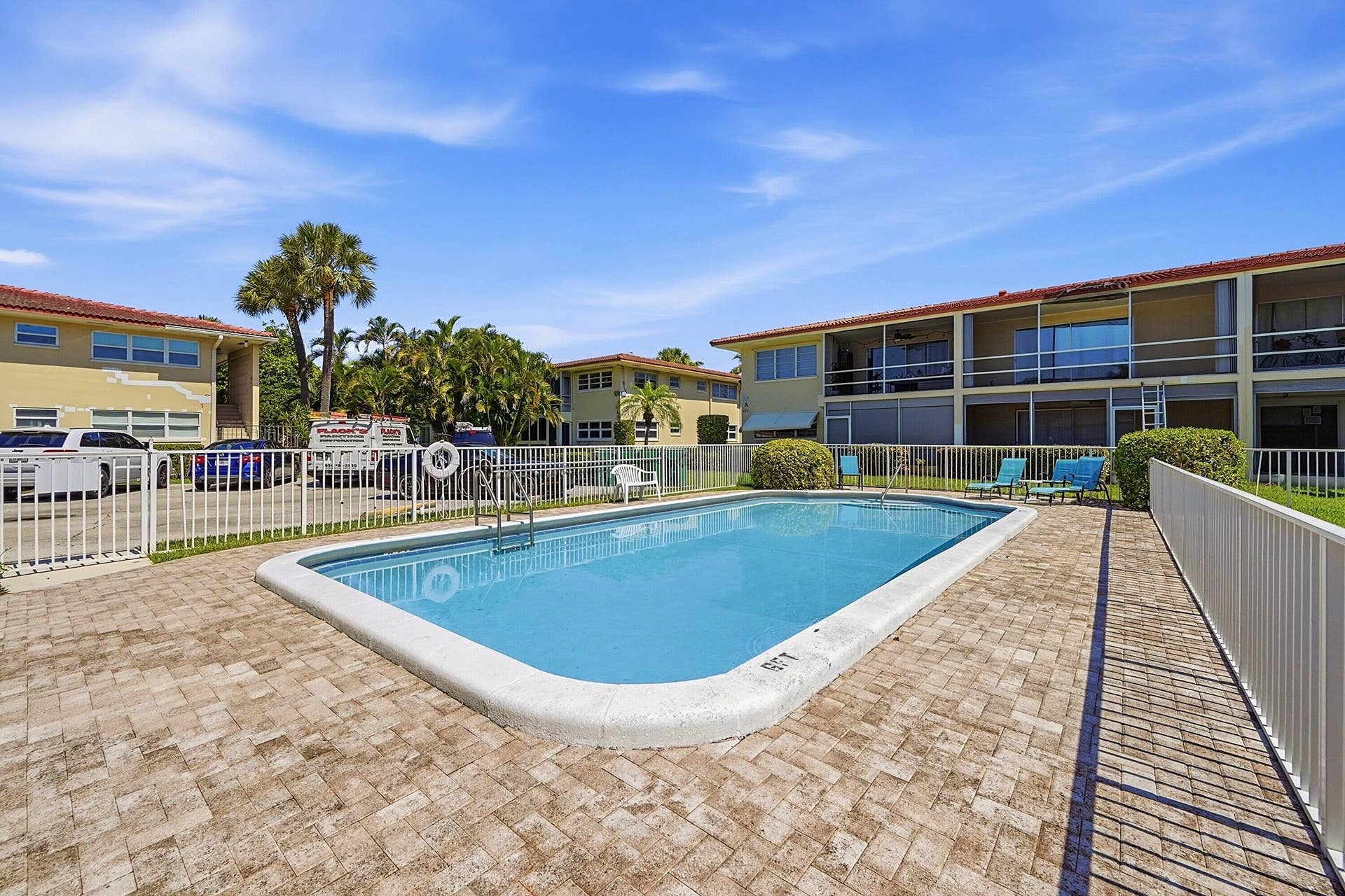 2160 NE 36th Street, #37, Lighthouse Point, FL 33064 Pool