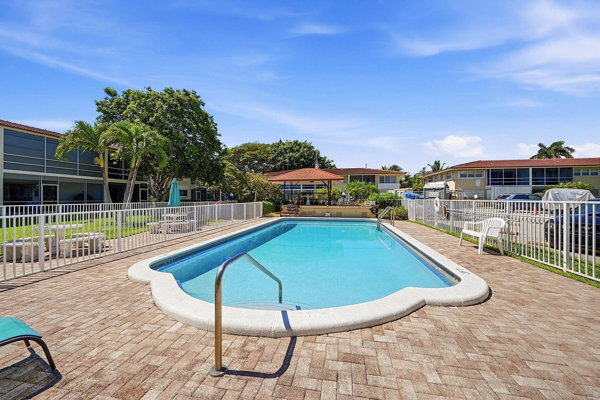 2160 NE 36th Street, #37, Lighthouse Point, FL 33064 Pool