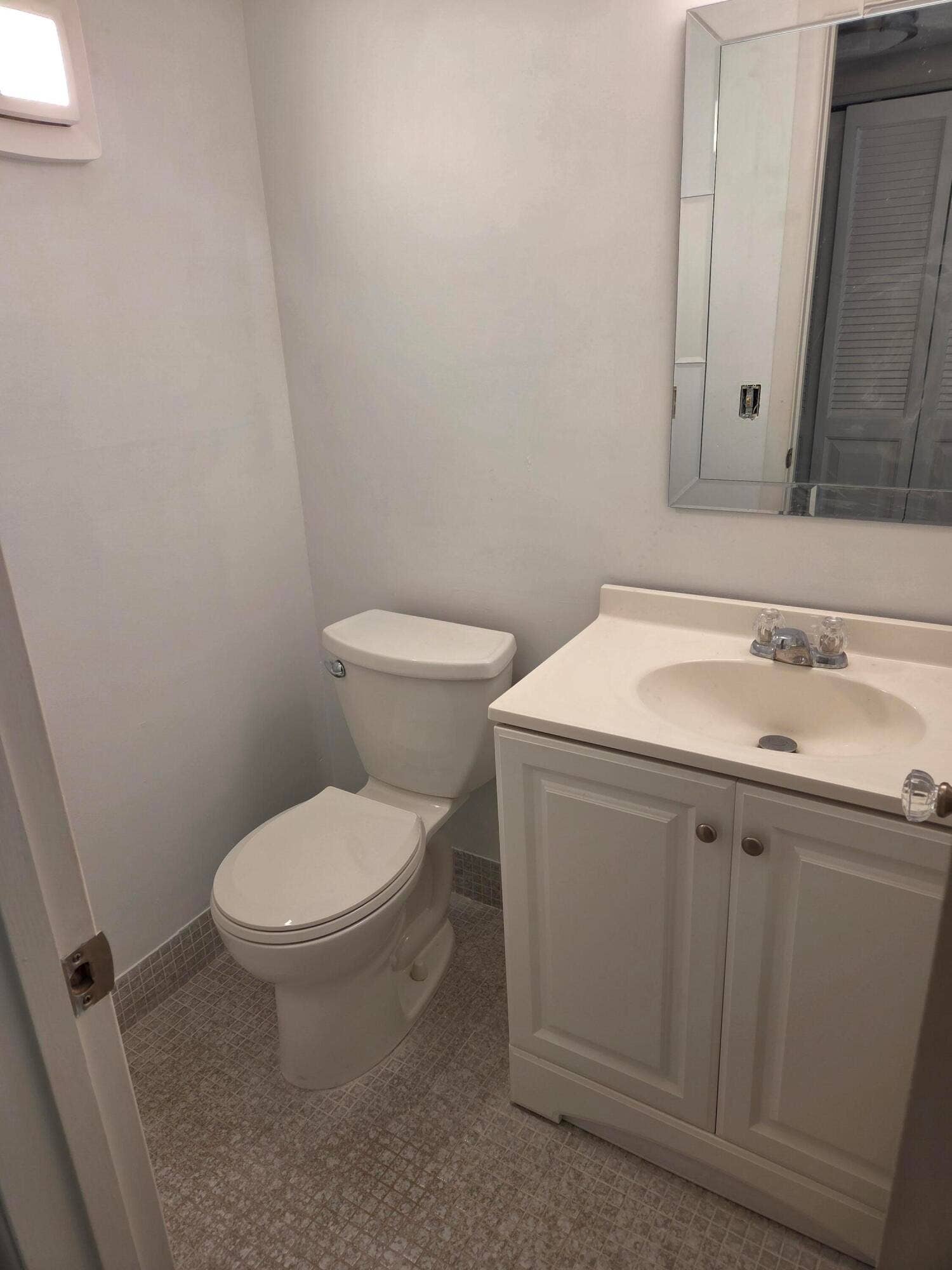 194 Newport L Drive, #194, Deerfield Beach, FL 33442 half bath
