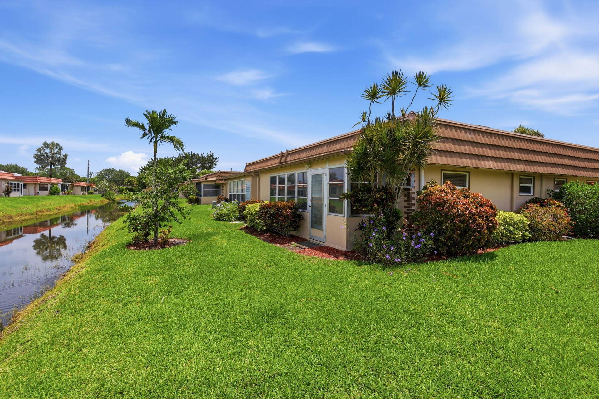 164 Seville G, Delray Beach, FL 33446 24-web-or-mls-0E2A3261