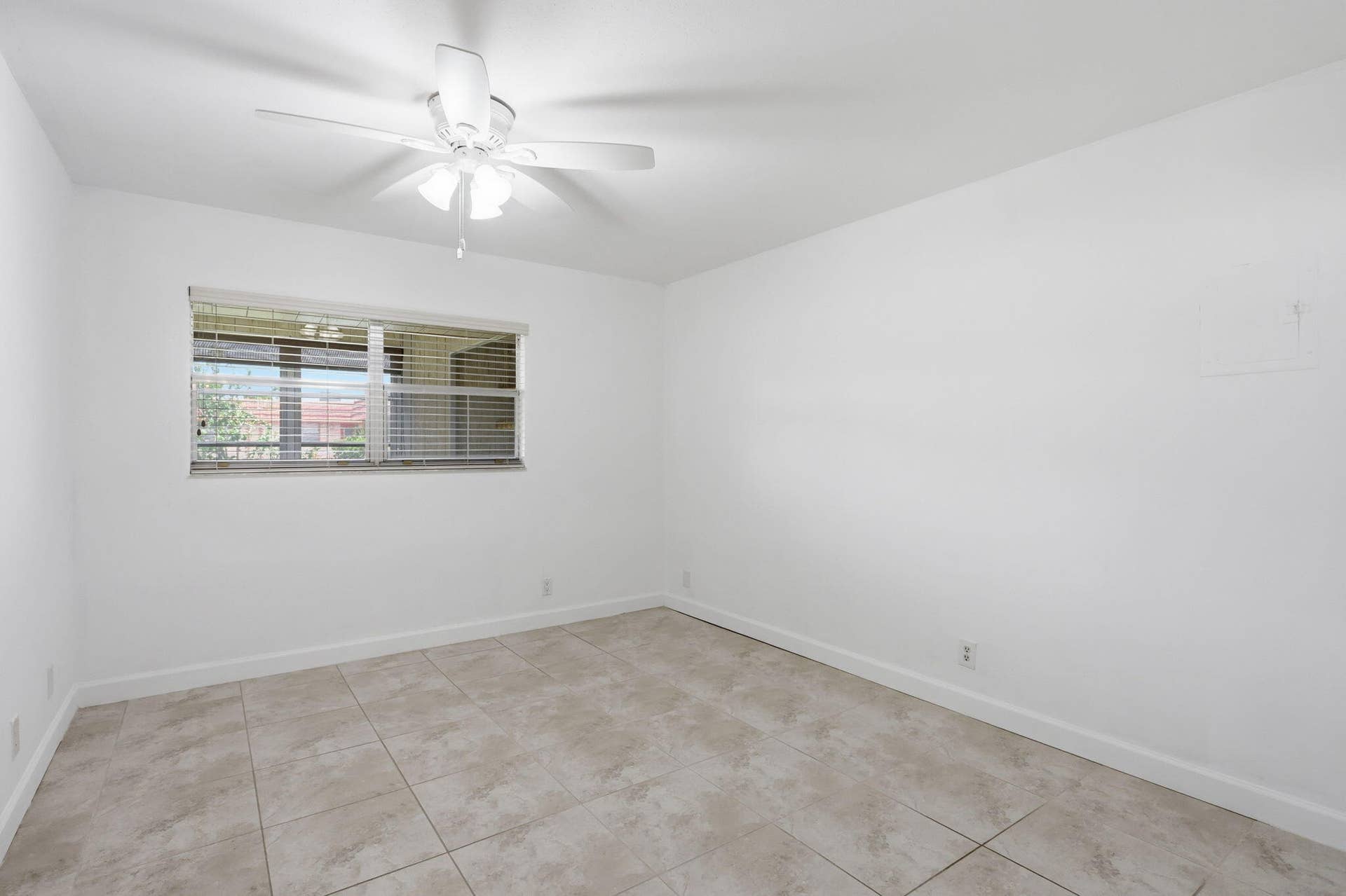 164 Seville G, Delray Beach, FL 33446 18-web-or-mls-0E2A3243