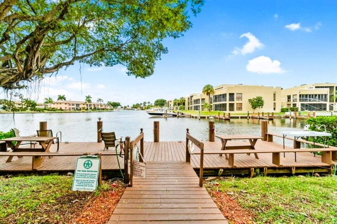 777 S Federal Highway, #H107, Pompano Beach, FL 33062 Community Dock