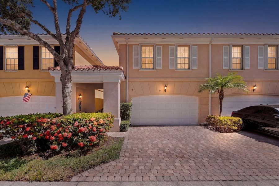 Property photo for 48 Live Oak Circle, Jupiter, FL